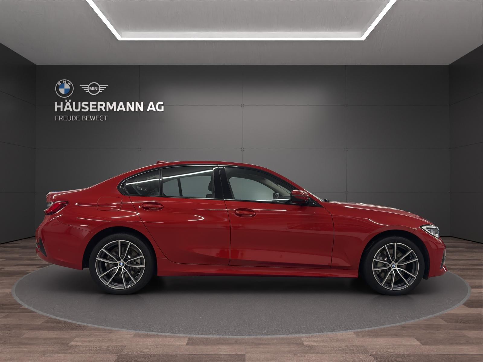 BMW 330e SPORT LINE-image-3