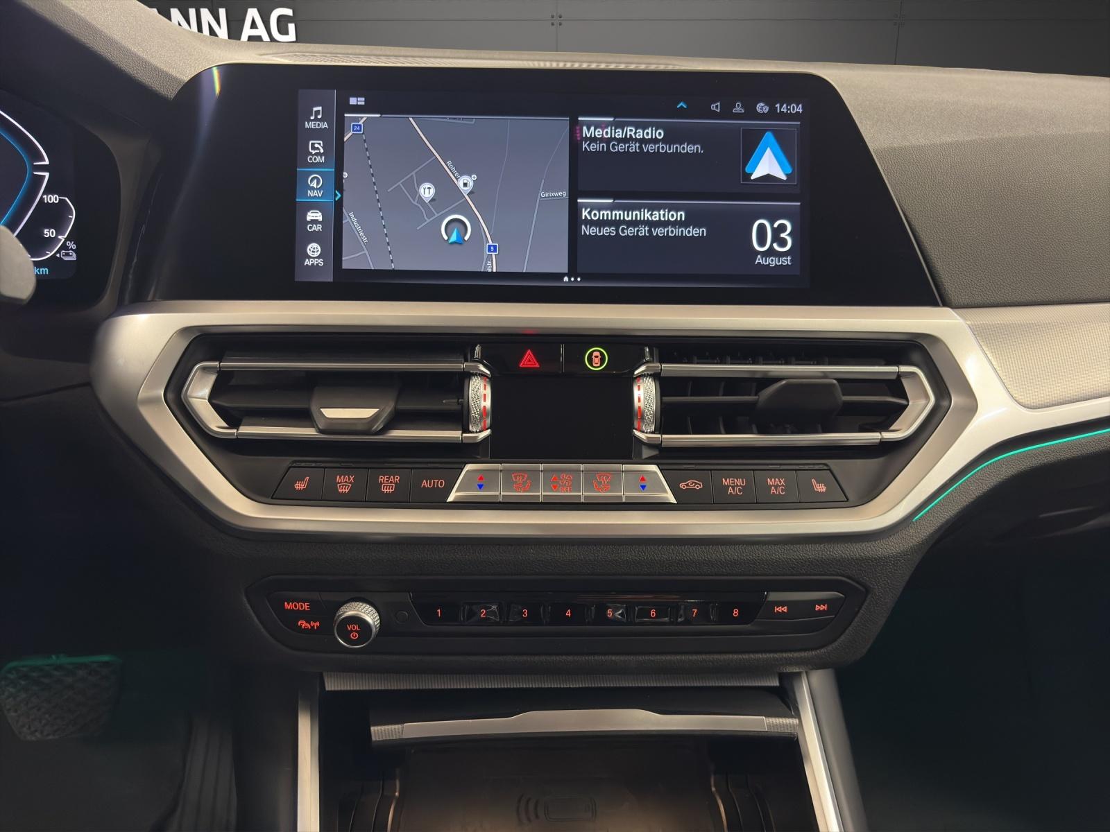 BMW 330e SPORT LINE-image-17