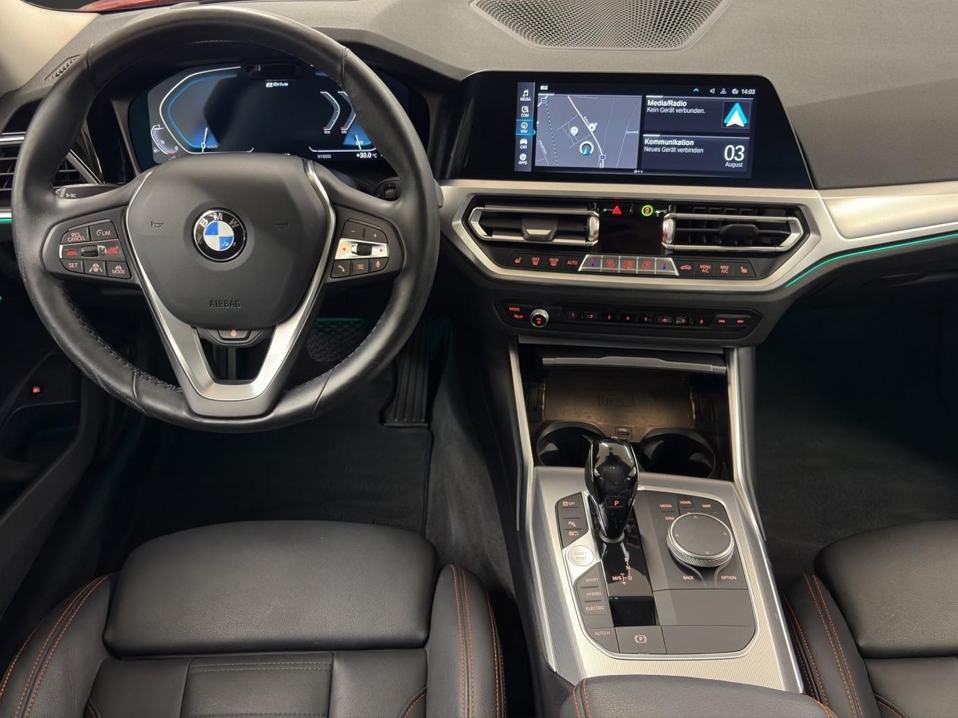 BMW 330e SPORT LINE-image-7