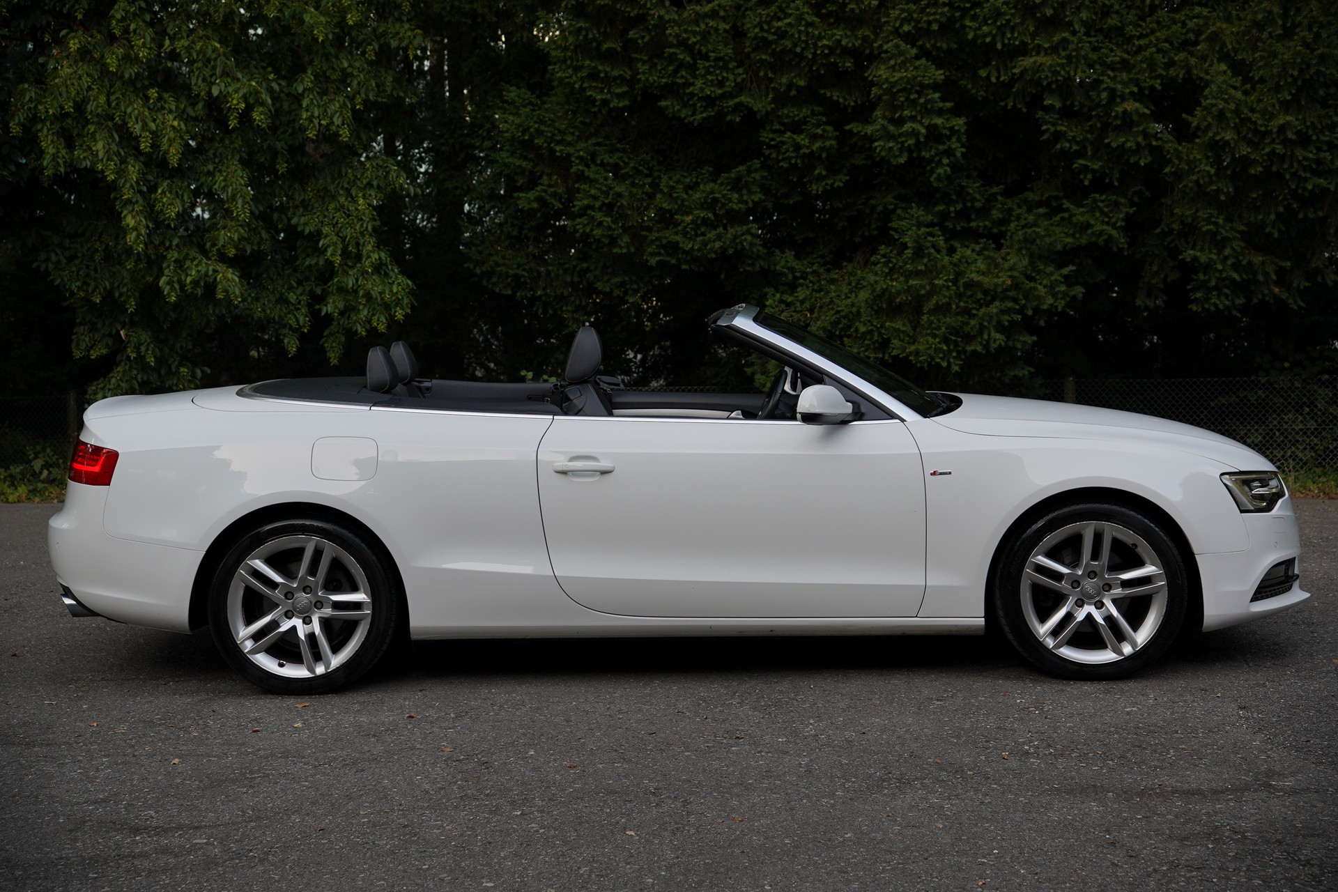 AUDI A5 Cabriolet 1.8 TFSI-image-1