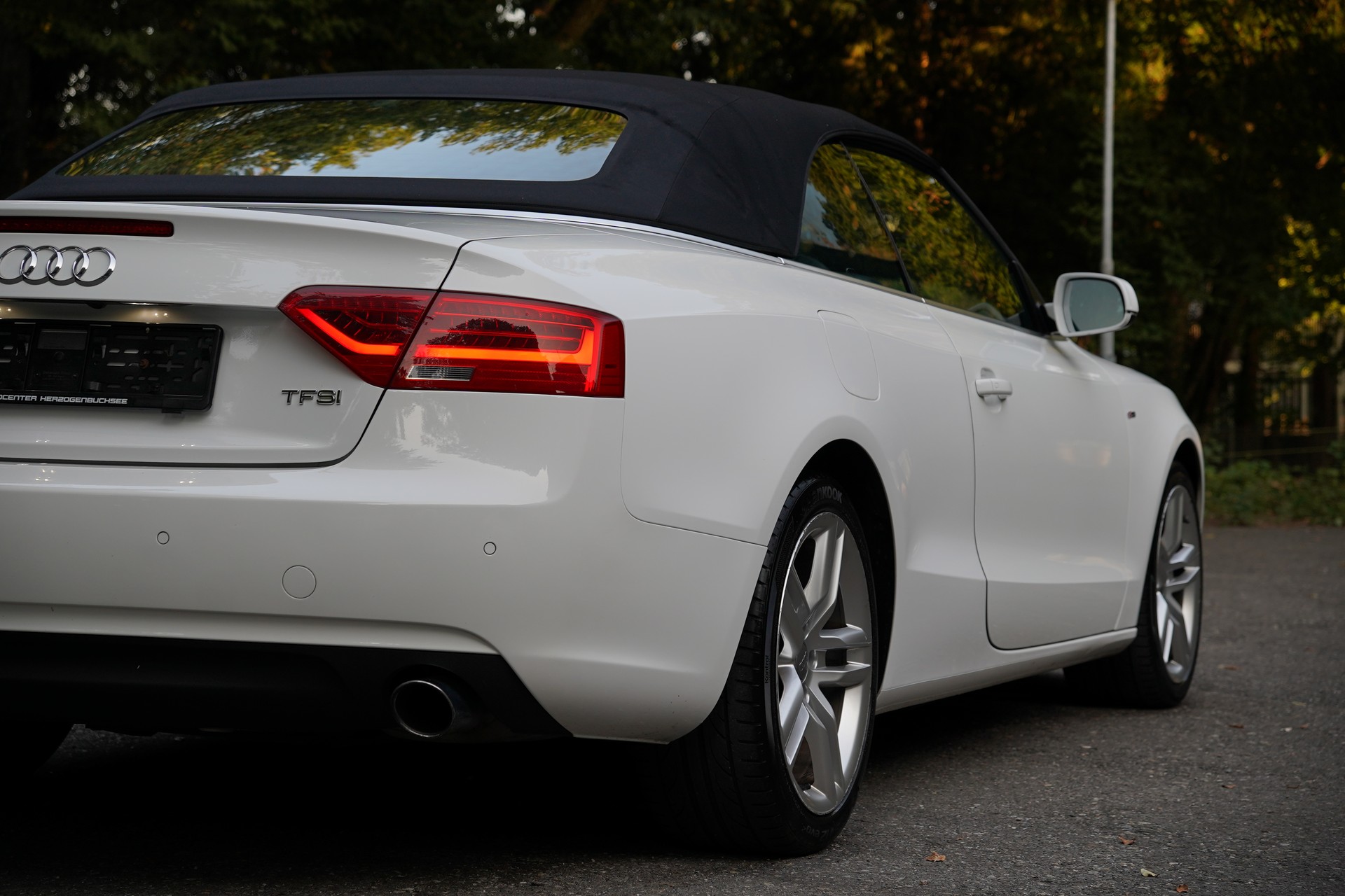 AUDI A5 Cabriolet 1.8 TFSI-image-9