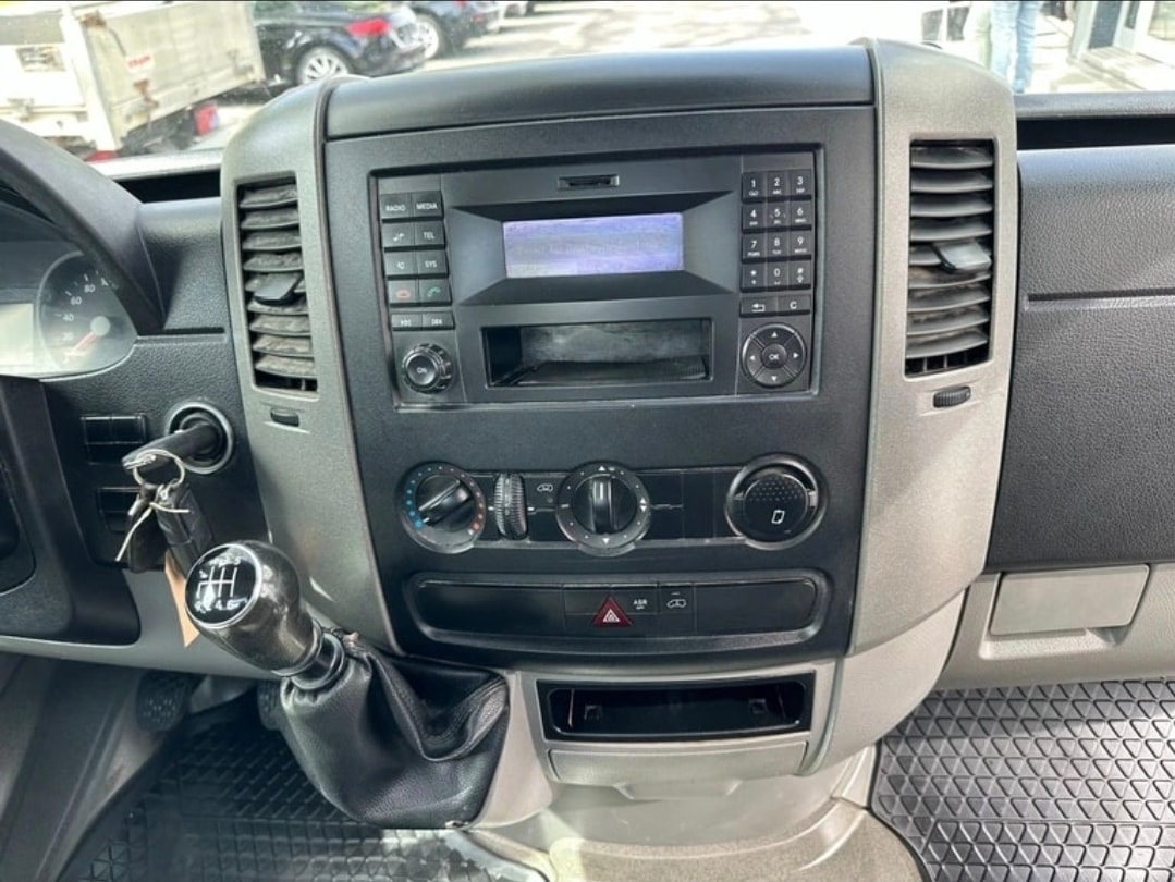 VW Crafter 35 2.0 BiTDI CR-image-5