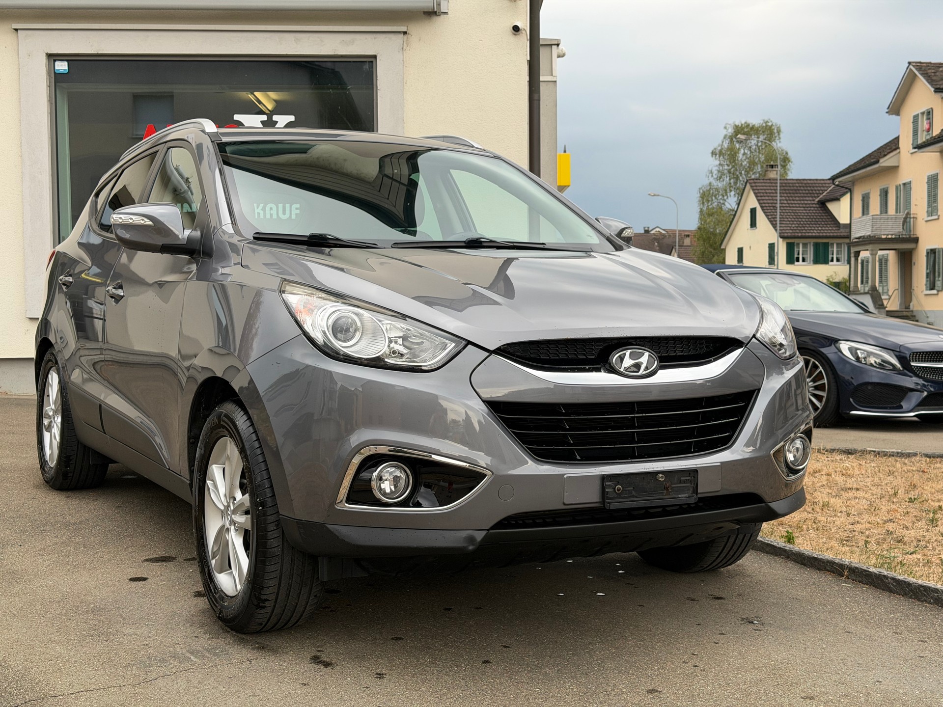 HYUNDAI iX 35 2.0 Style 4WD Automatic-image-0