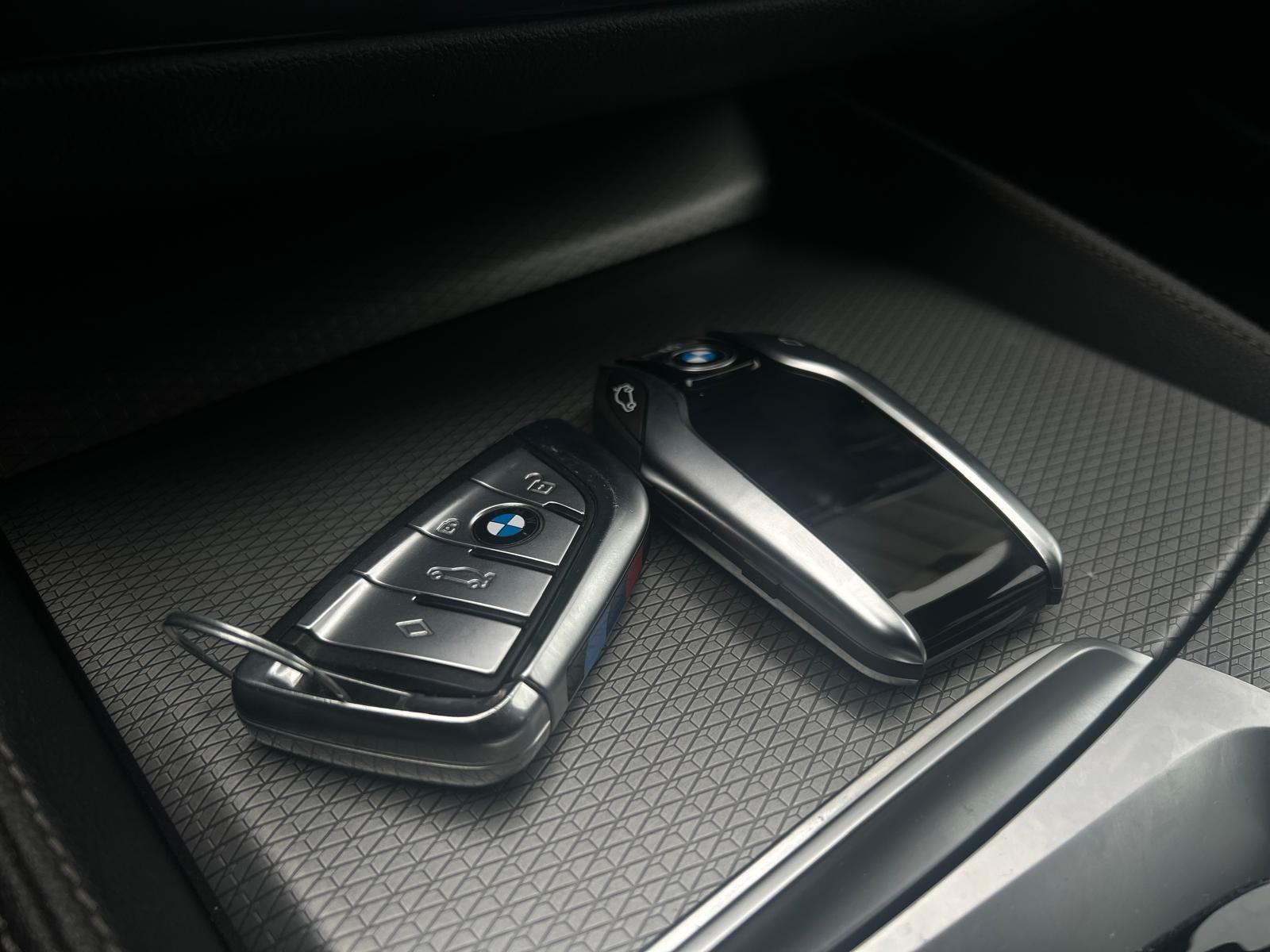 BMW 530e xDrive Pure M Sport Edition Steptronic-image-21