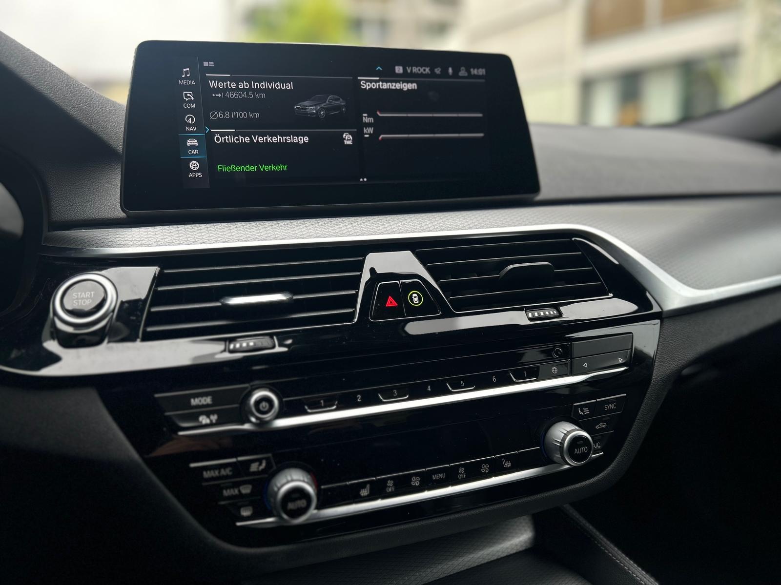 BMW 530e xDrive Pure M Sport Edition Steptronic-image-13