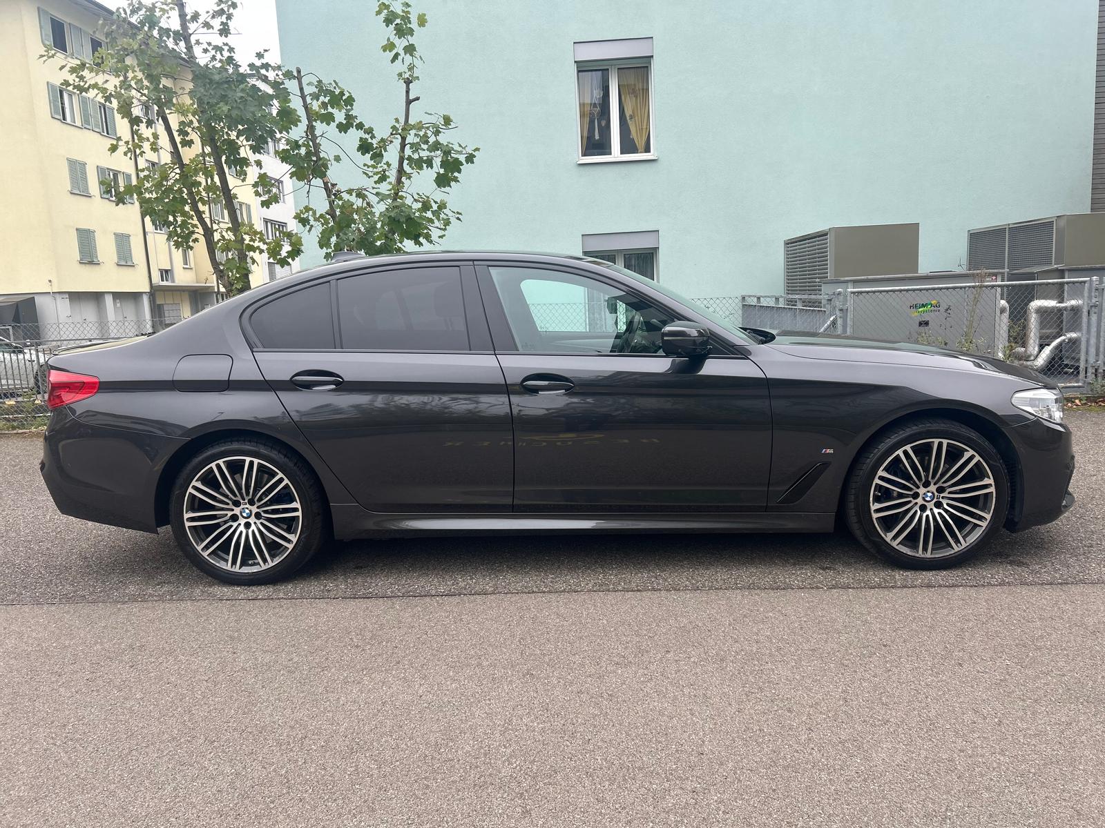 BMW 530e xDrive Pure M Sport Edition Steptronic-image-1