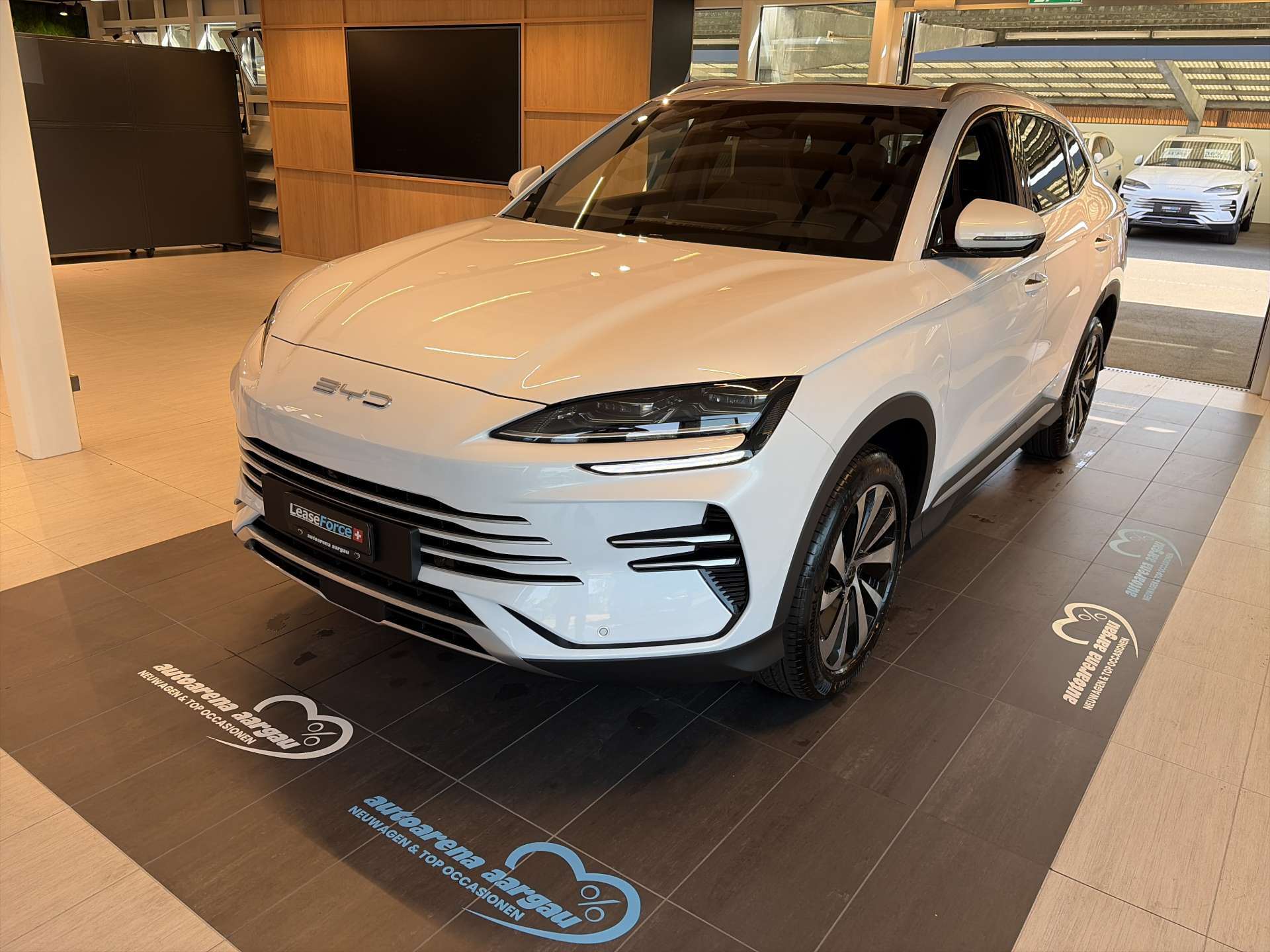 BYD Seal U DM-i PHEV Design AWD 324PS Automat-image-0