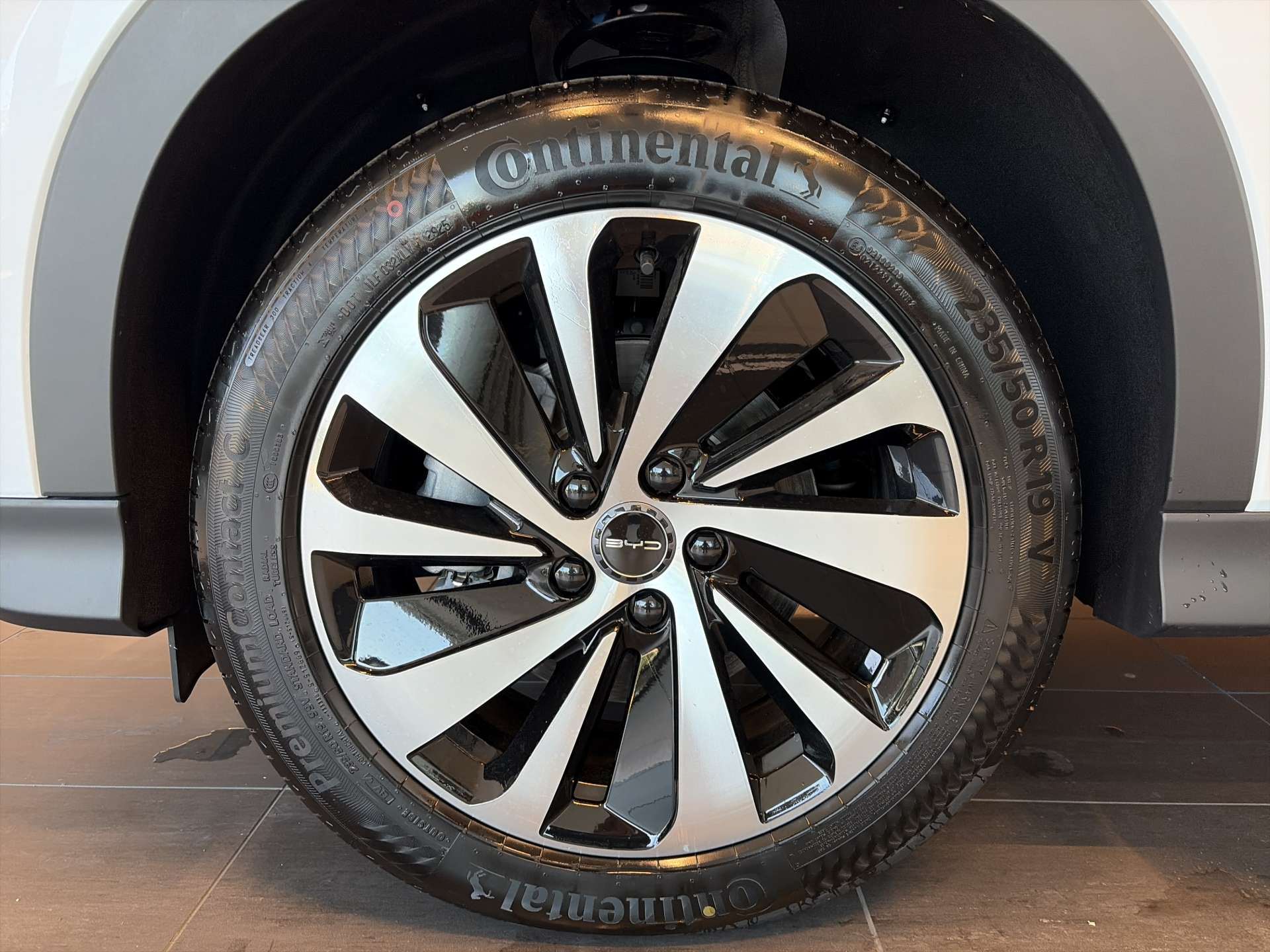 BYD Seal U DM-i PHEV Design AWD 324PS Automat-image-8