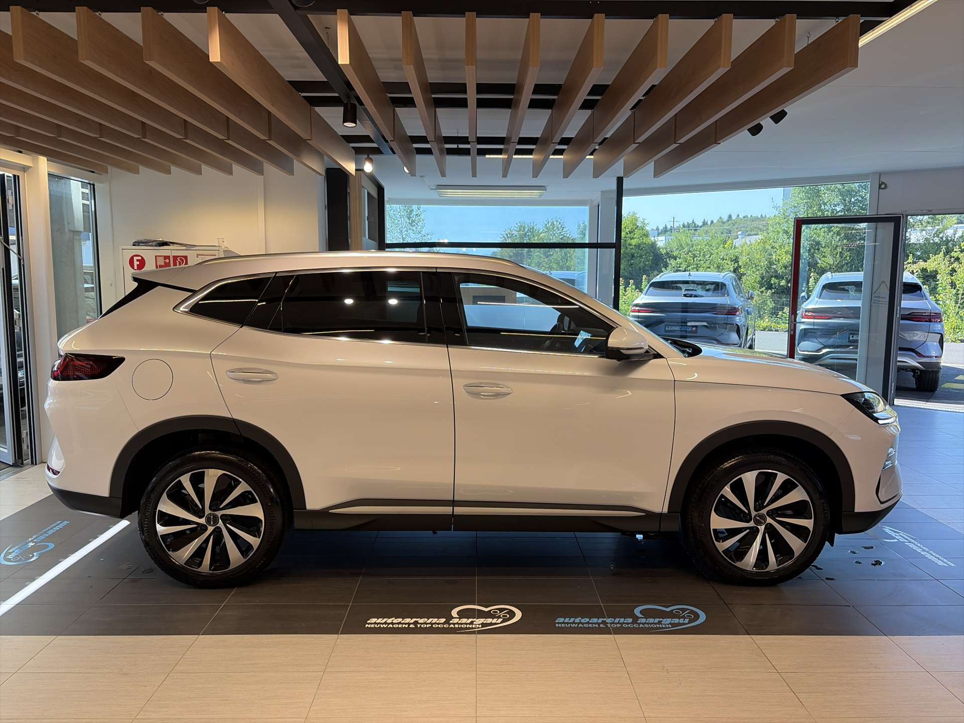 BYD Seal U DM-i PHEV Design AWD 324PS Automat-image-13