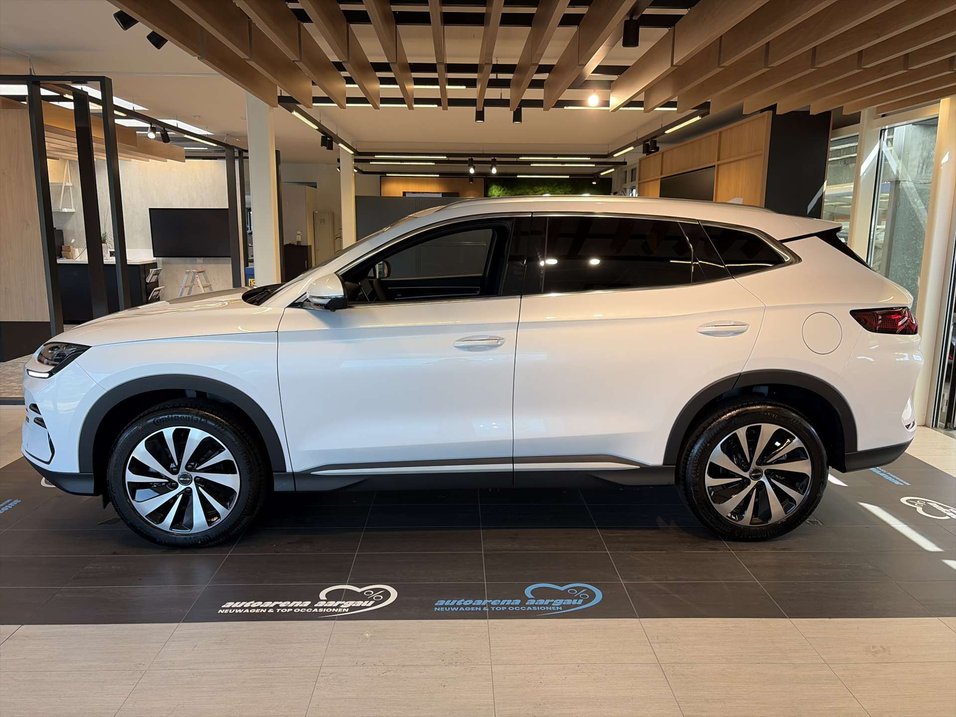 BYD Seal U DM-i PHEV Design AWD 324PS Automat-image-11