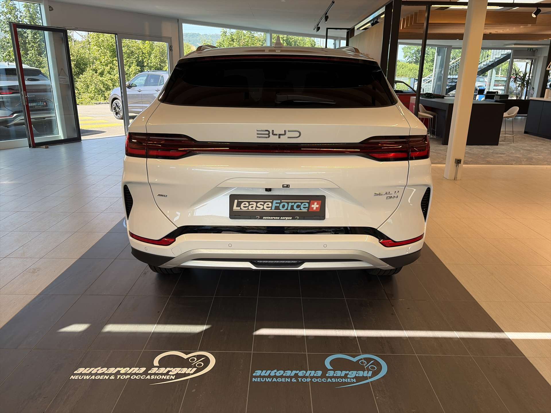 BYD Seal U DM-i PHEV Design AWD 324PS Automat-image-12