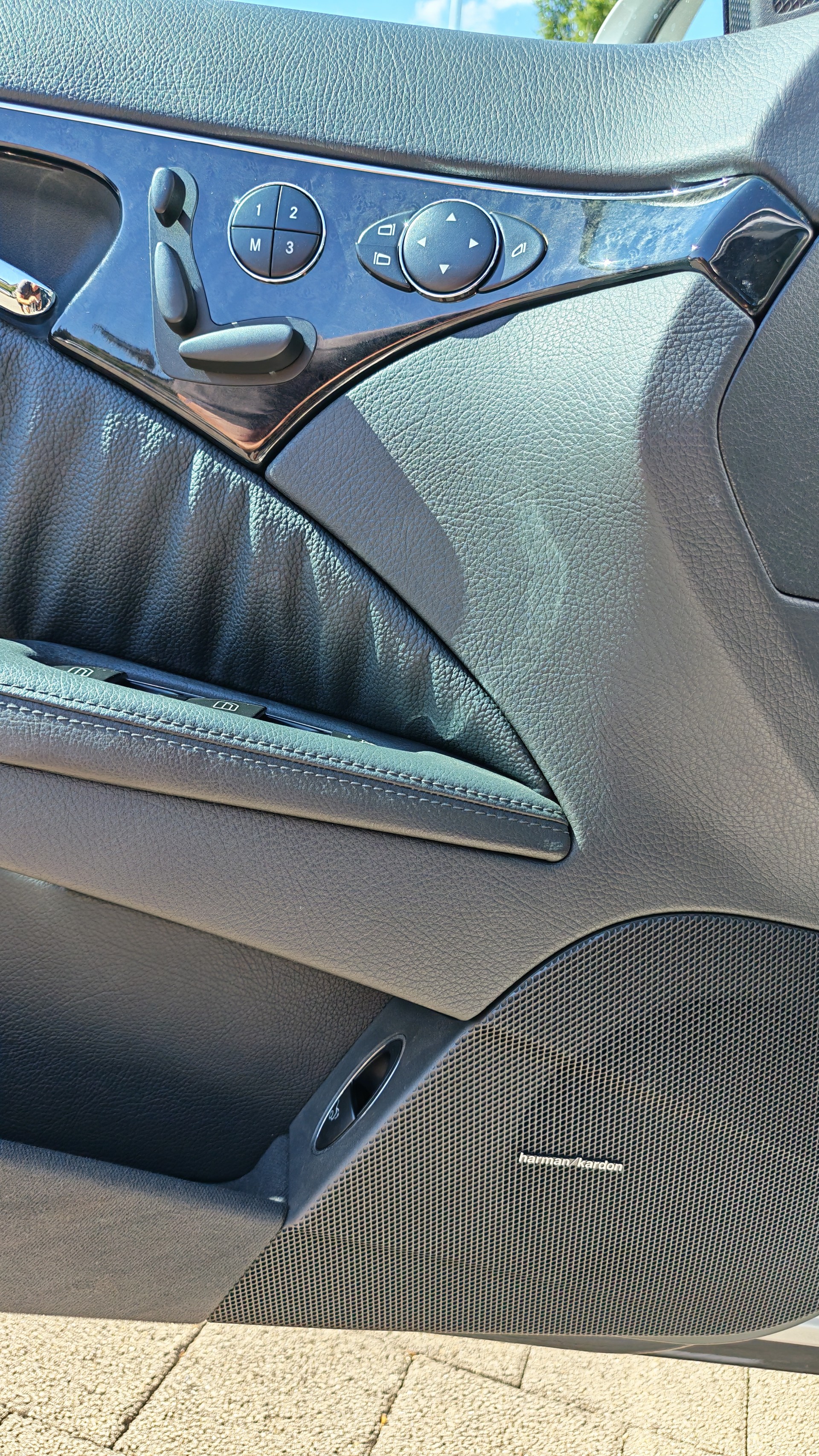 MERCEDES-BENZ E 320 Avantgarde 4Matic Automatic-image-8