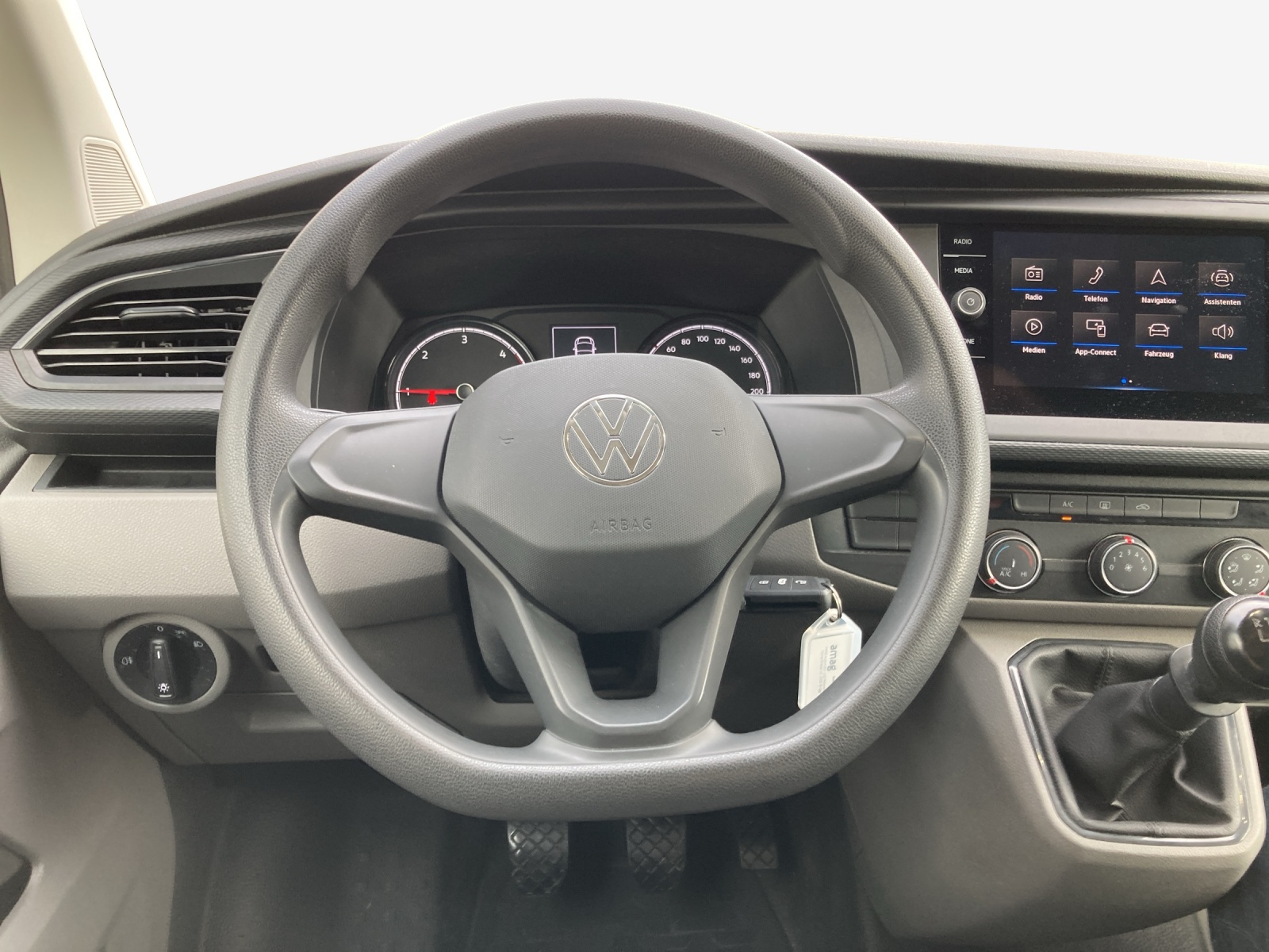 VW T6.1 2.0 TDI-image-9