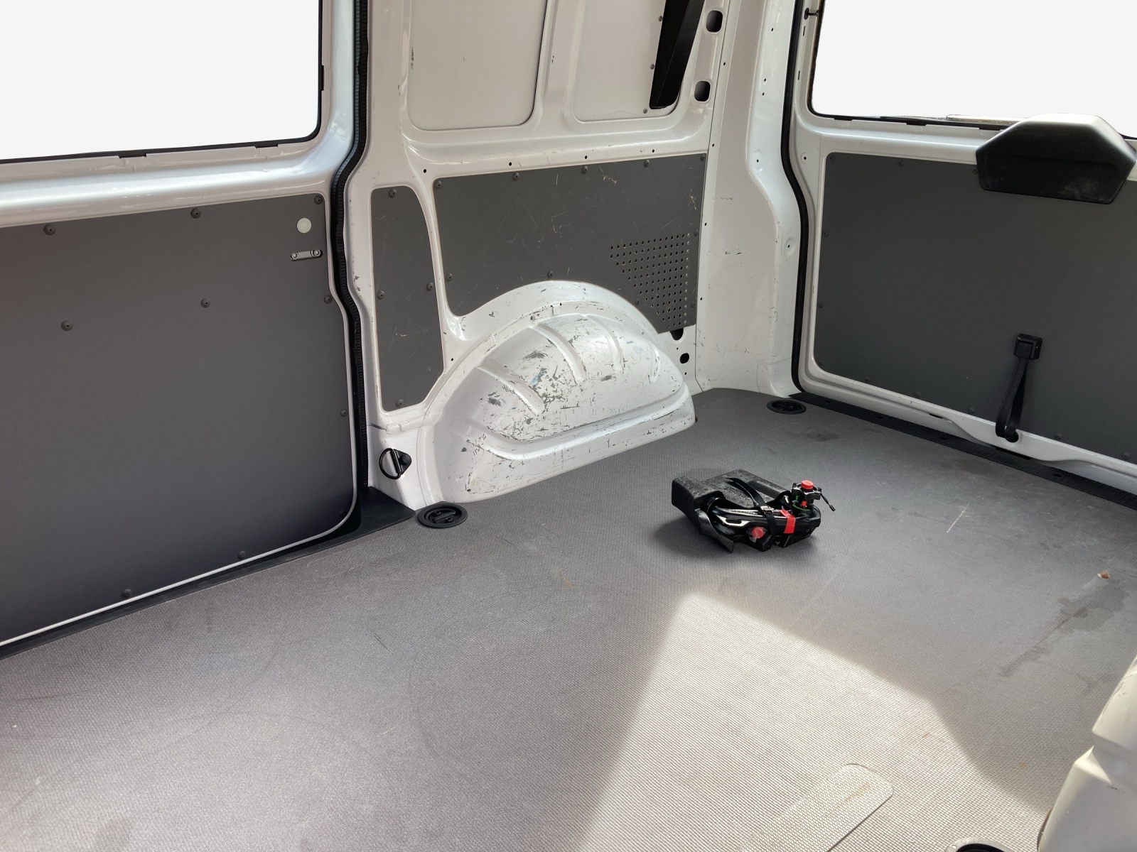 VW T6.1 2.0 TDI-image-11