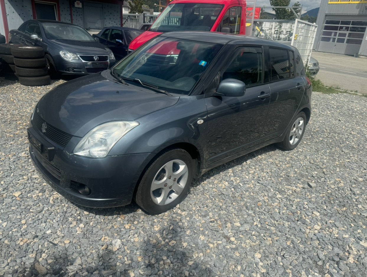 SUZUKI Swift 1.3i 16V GL Top 4x4-image-5
