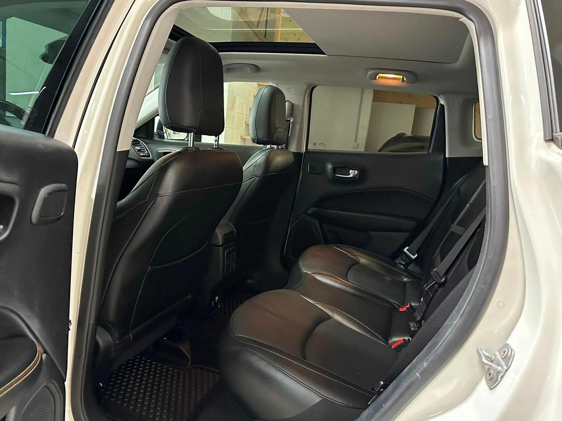 JEEP Compass 1.4 Turbo Limited AWD 9ATX-image-8