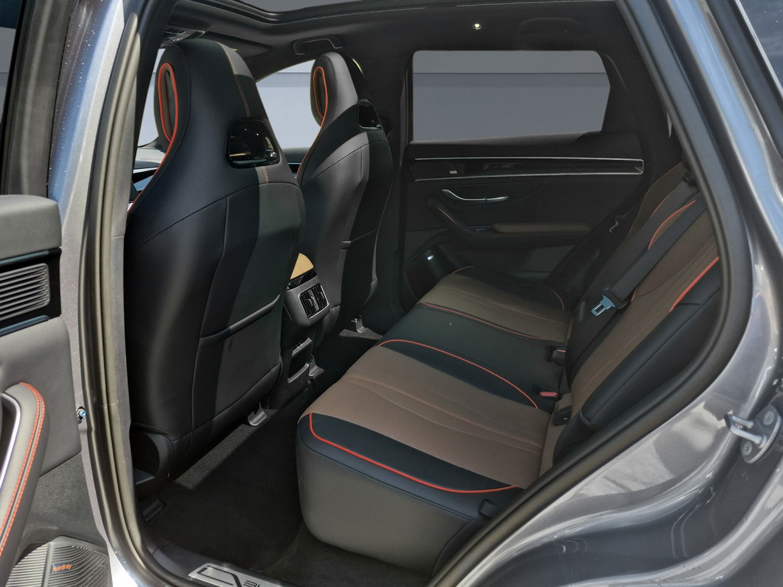 BYD Seal U DM-i Design AWD-image-14