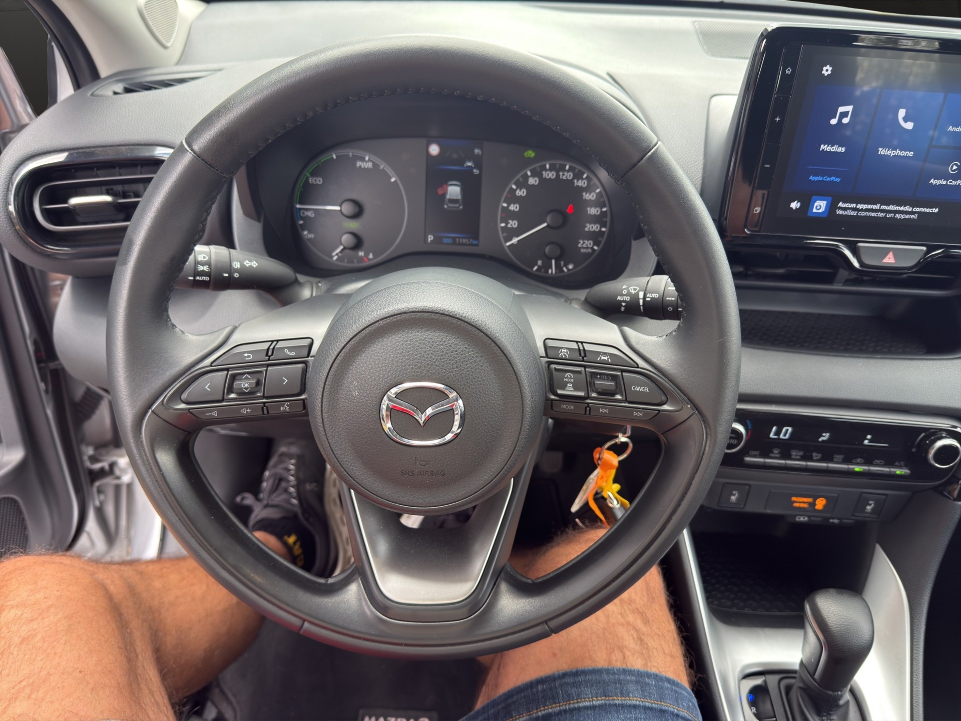 MAZDA 2 Hybrid 1.5 Centre-line-image-9