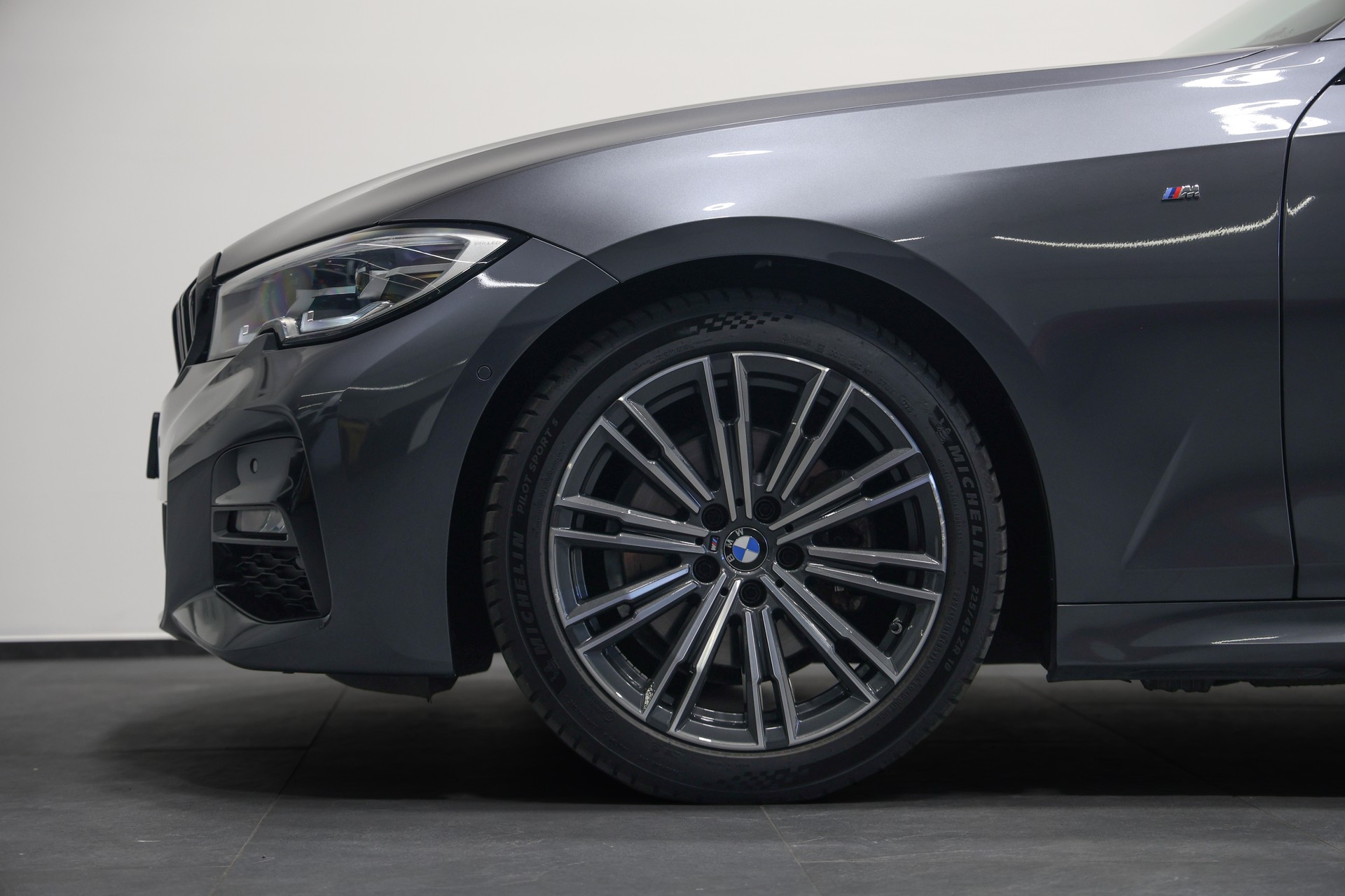 BMW 320d M Sport Steptronic-image-15