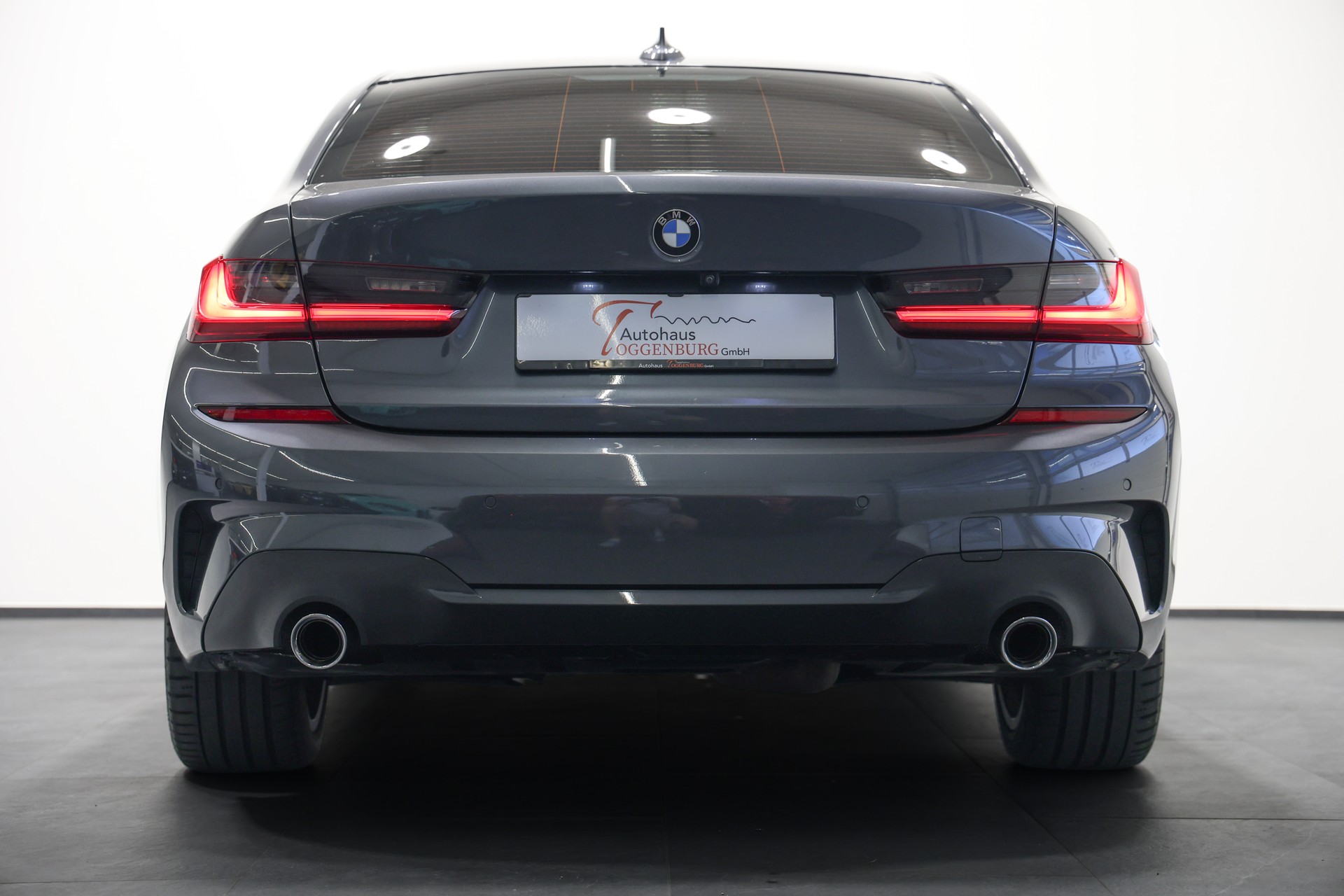 BMW 320d M Sport Steptronic-image-8