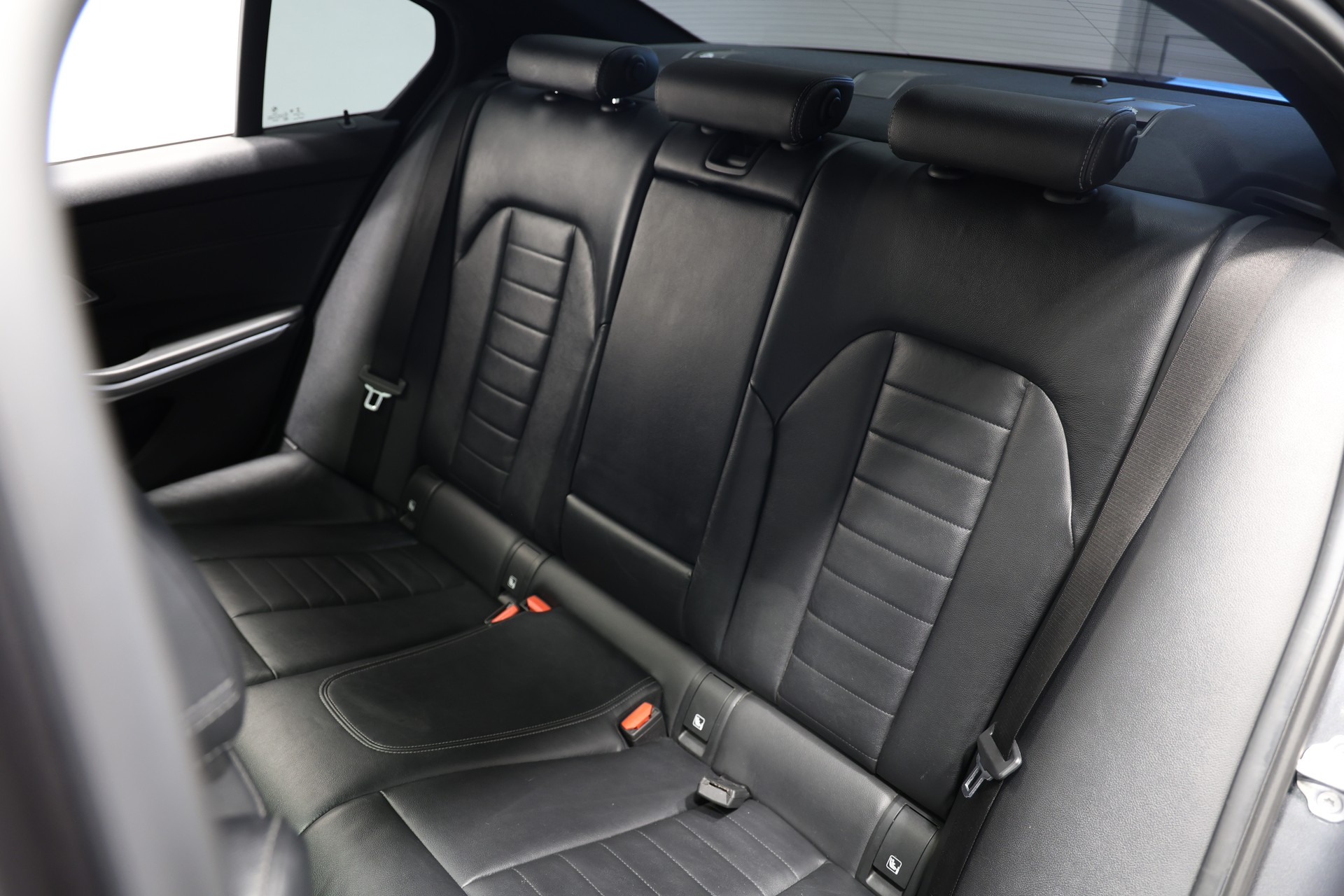 BMW 320d M Sport Steptronic-image-22