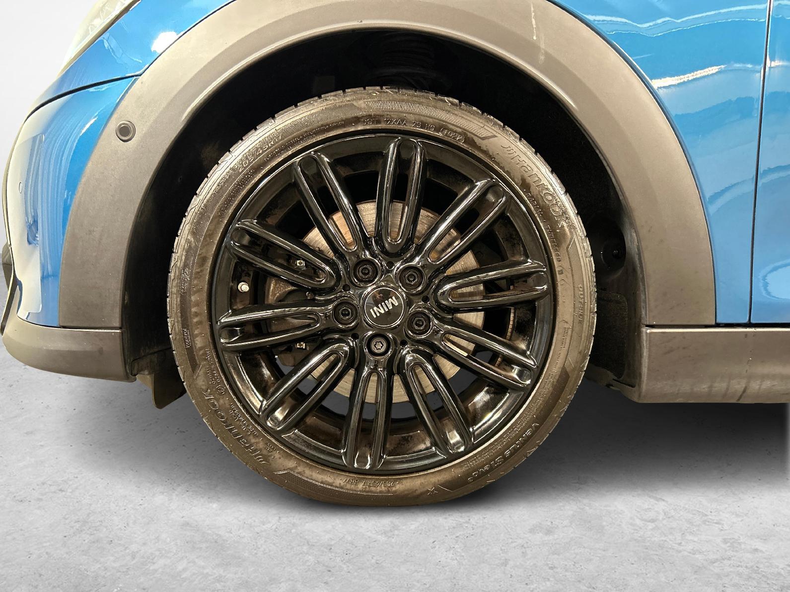 MINI F55 2.0i Cooper S-image-10