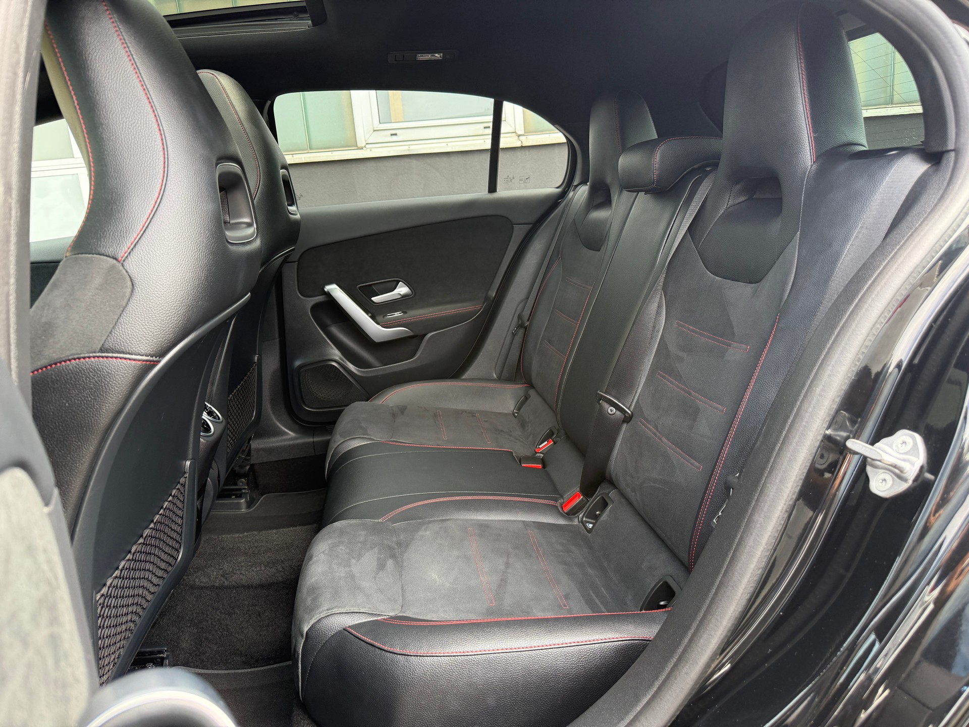 MERCEDES-BENZ A 180 Night Star AMG Line 7G-DCT ***CH-FAHRZEUG***-image-14
