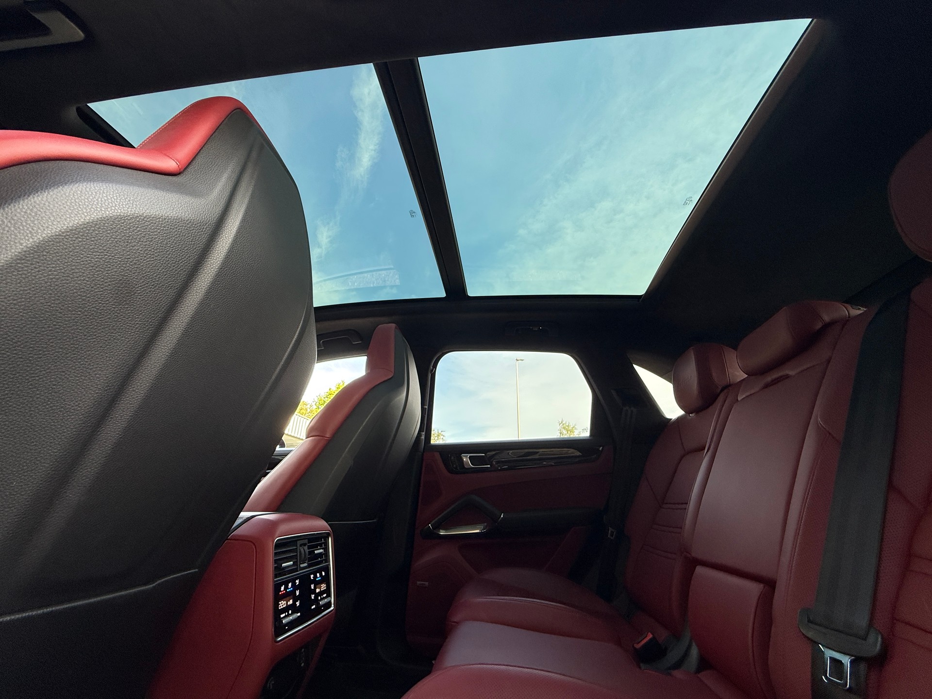 PORSCHE Cayenne Turbo ***DISTANZREGELUNG***-image-21