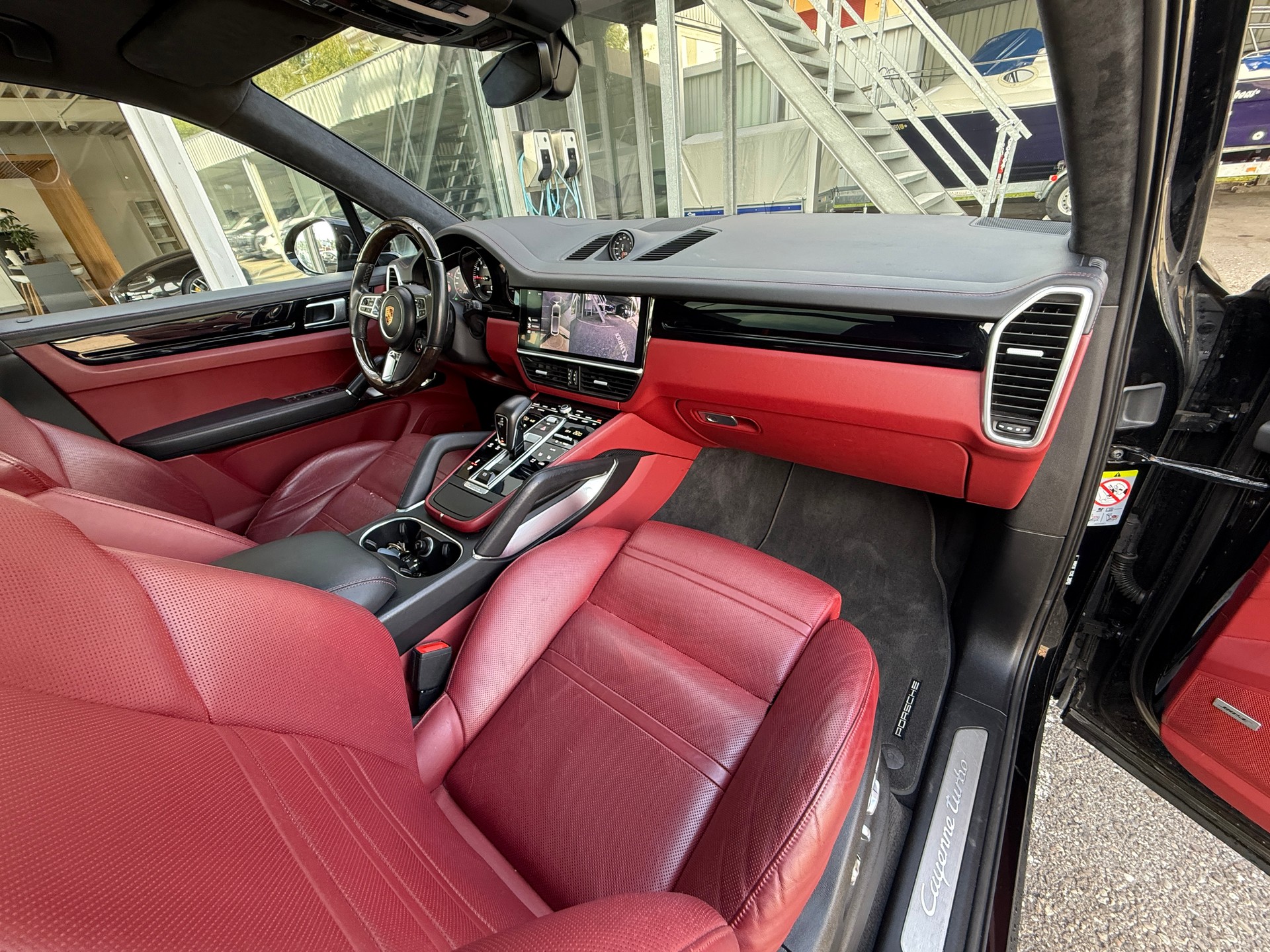PORSCHE Cayenne Turbo ***DISTANZREGELUNG***-image-17