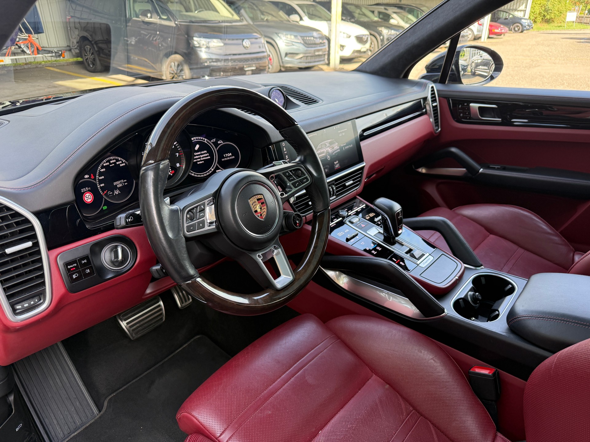 PORSCHE Cayenne Turbo ***DISTANZREGELUNG***-image-8