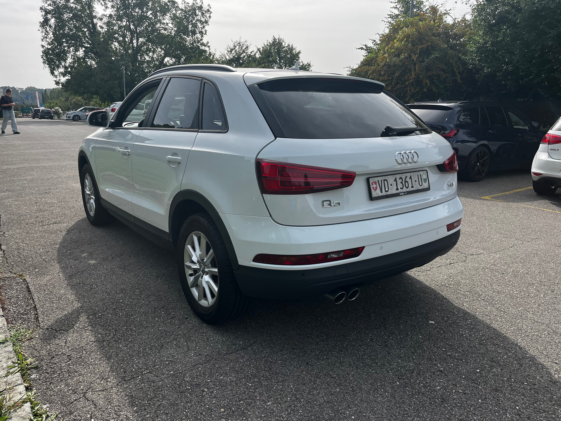 AUDI Q3 2.0 TDI design full options-image-4