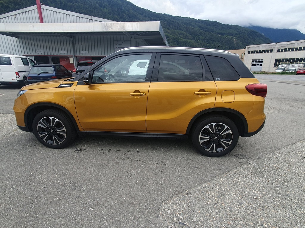 SUZUKI Vitara 1.4 Boosterjet Compact + Automatic-image-2