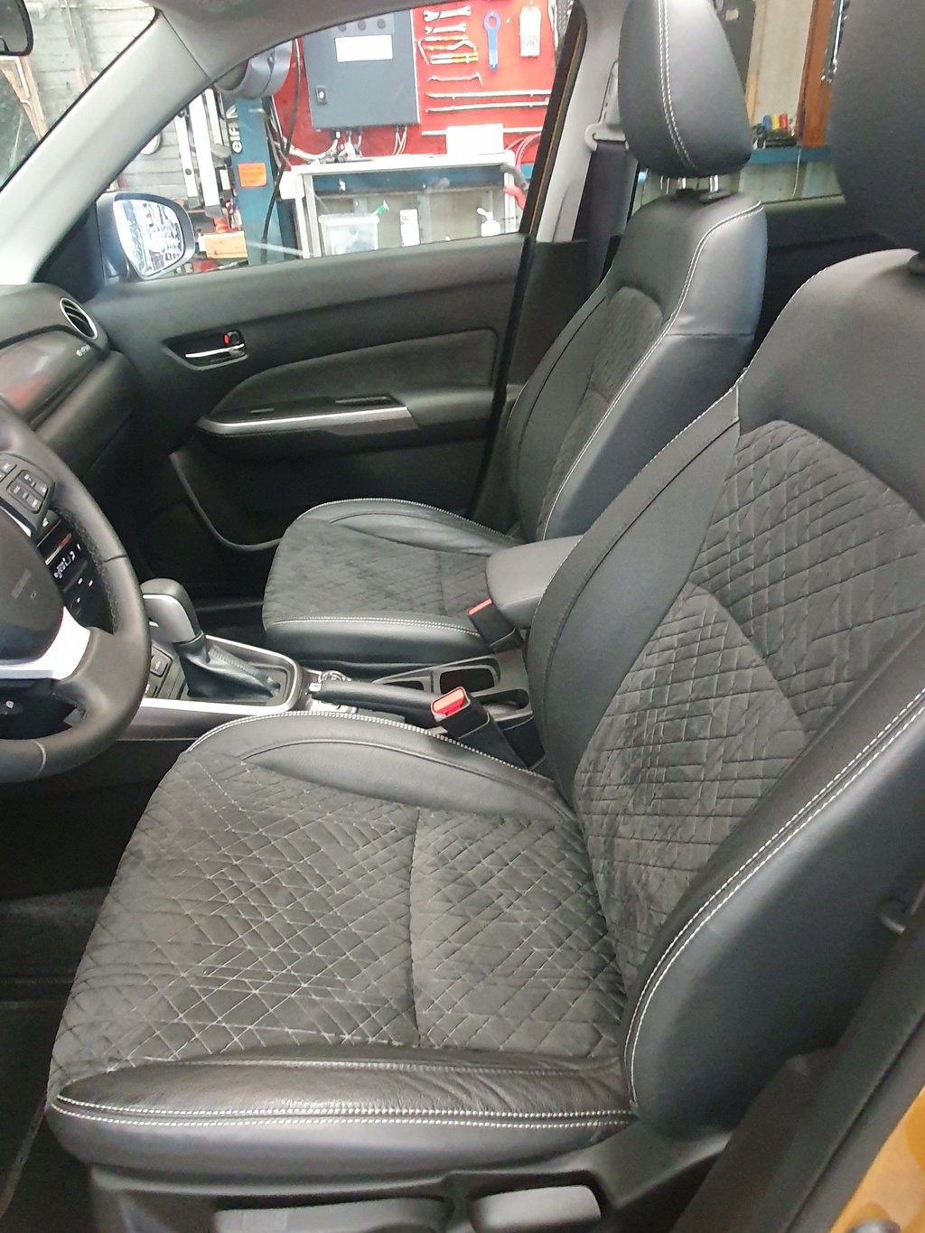 SUZUKI Vitara 1.4 Boosterjet Compact + Automatic-image-9