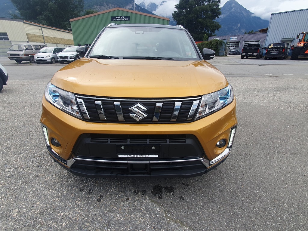 SUZUKI Vitara 1.4 Boosterjet Compact + Automatic-image-4