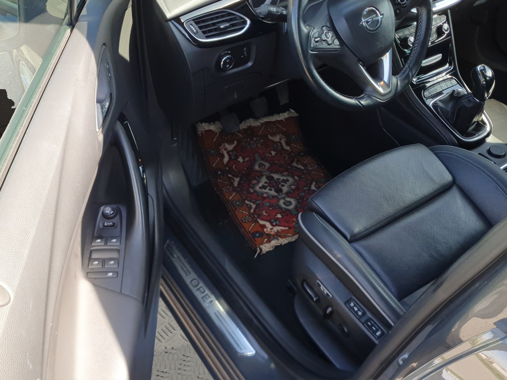 OPEL Astra 1.6i Turbo Excellence-image-9