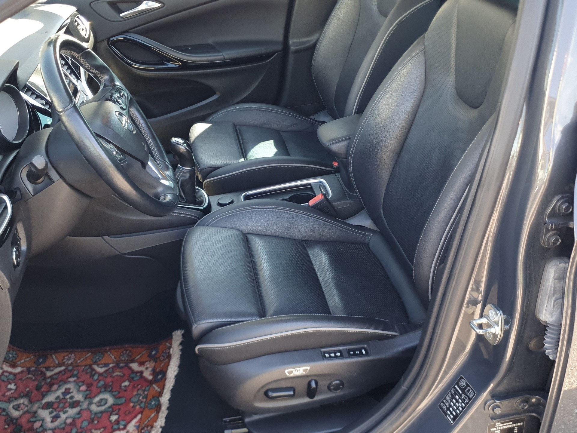 OPEL Astra 1.6i Turbo Excellence-image-10