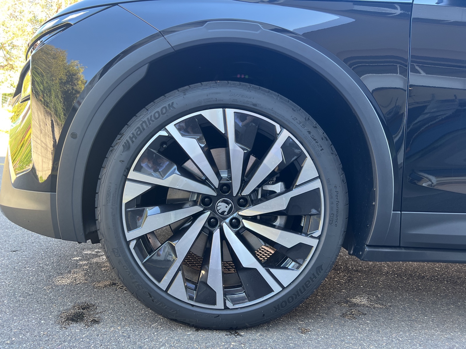 SKODA Elroq 85x Sportline 4x4-image-10