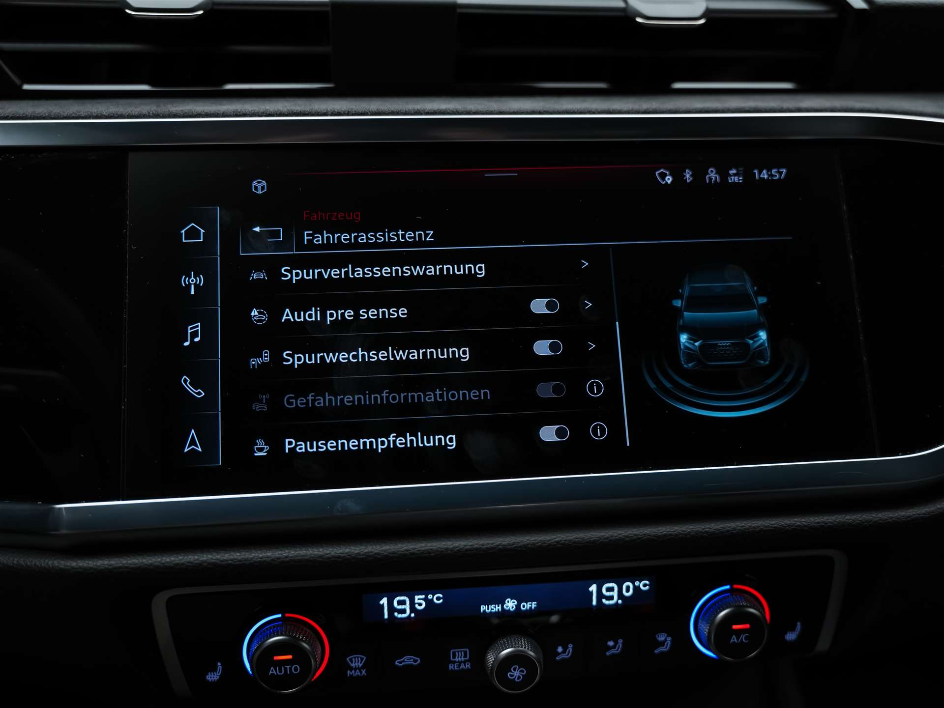 AUDI RS Q3 Sportback quattro S tronic *Panorama*SONOS*Assistenten*-image-40