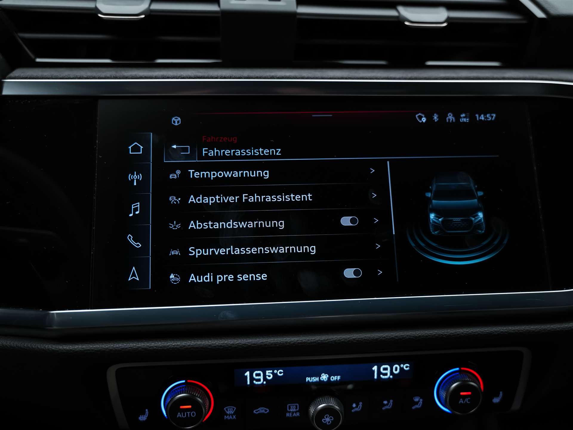 AUDI RS Q3 Sportback quattro S tronic *Panorama*SONOS*Assistenten*-image-39