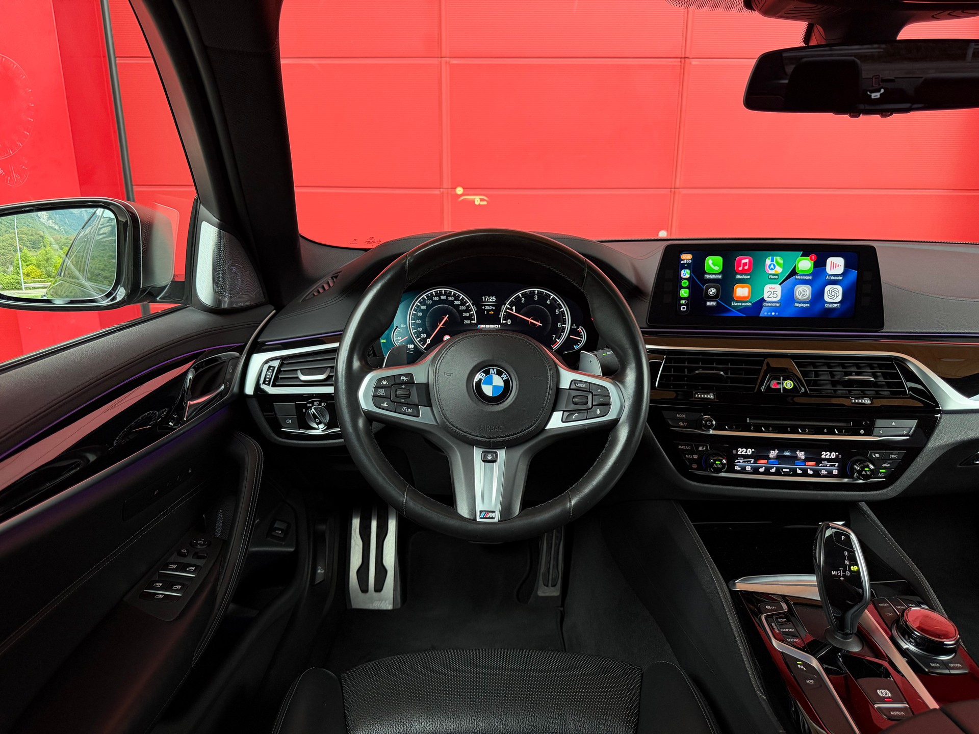 BMW M550i xDrive Steptronic *CH-Fahrzeug*-image-8