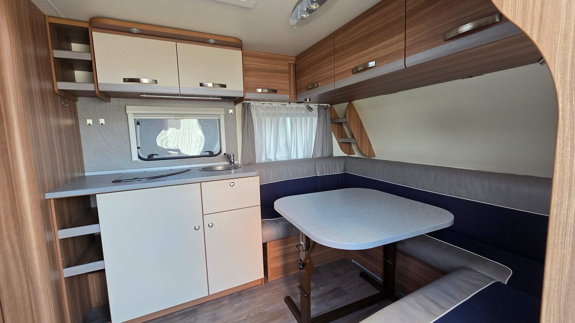 WEINSBERG Cara One 550-image-3