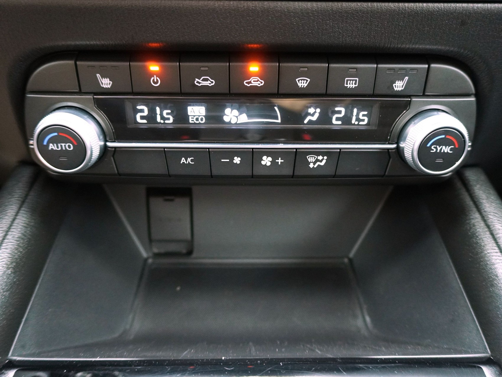 MAZDA CX-5 2.0 Ambition AWD-image-13