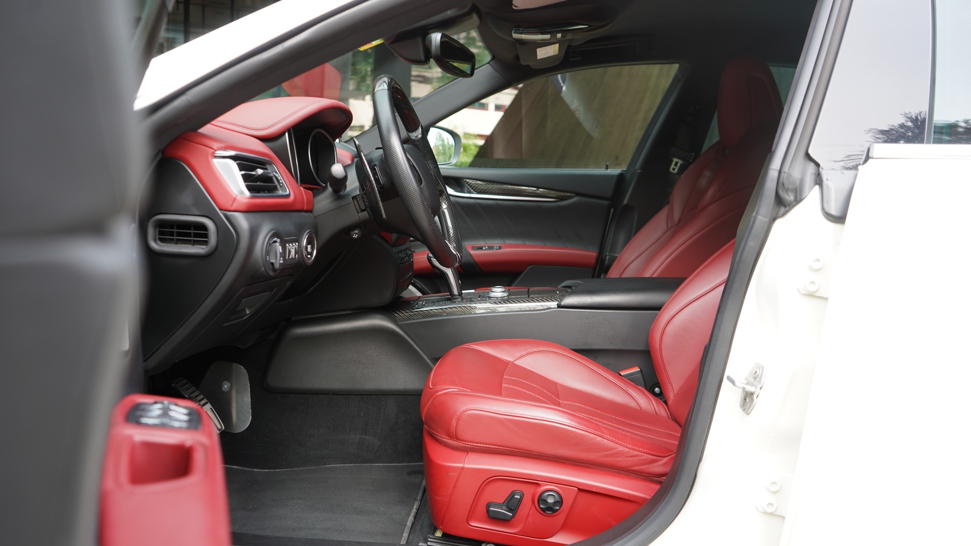 MASERATI Ghibli S Q4 3.0 V6 Automatica-image-6