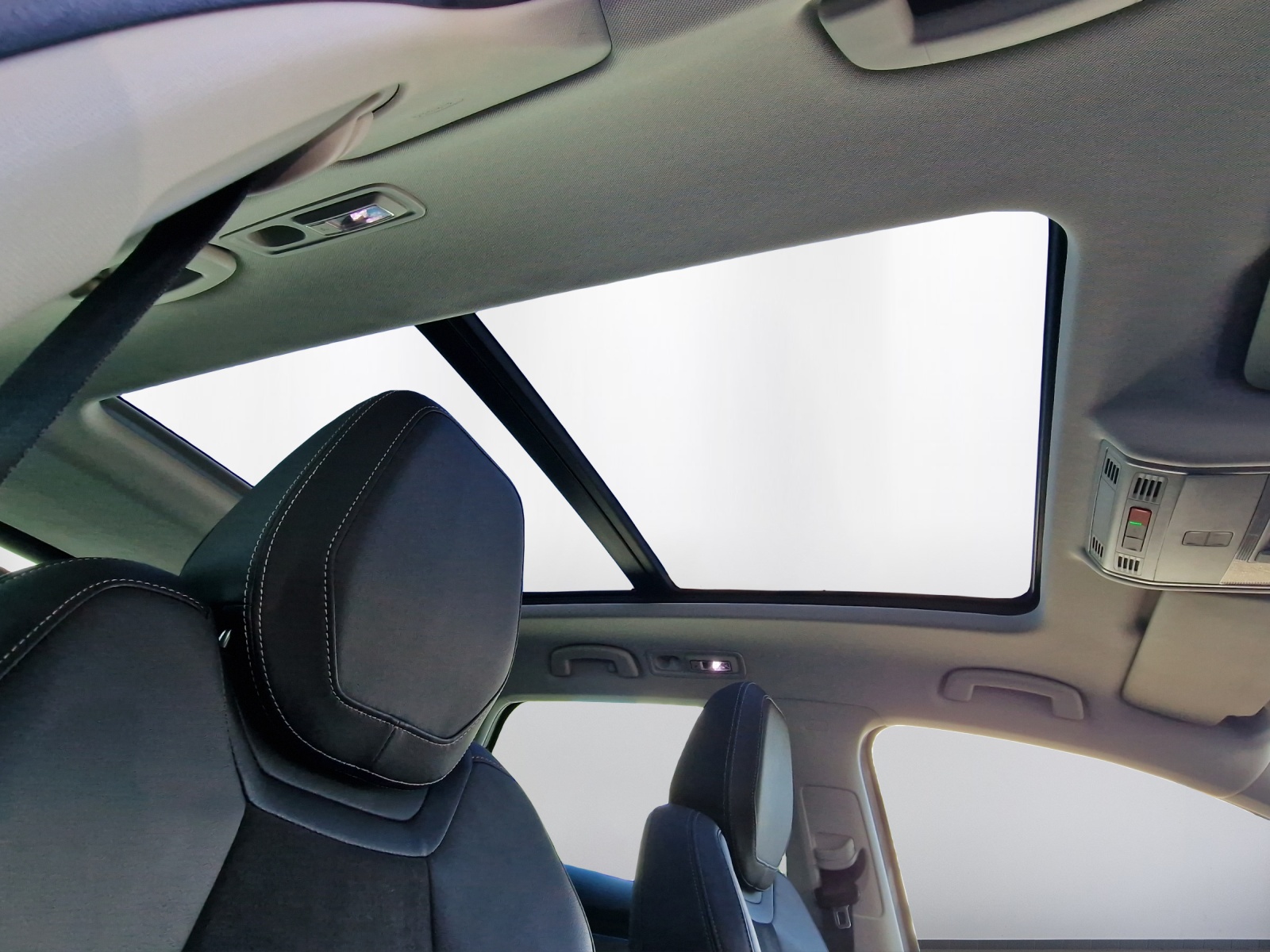 SKODA Karoq 1.5 TSI Style DSG-image-14