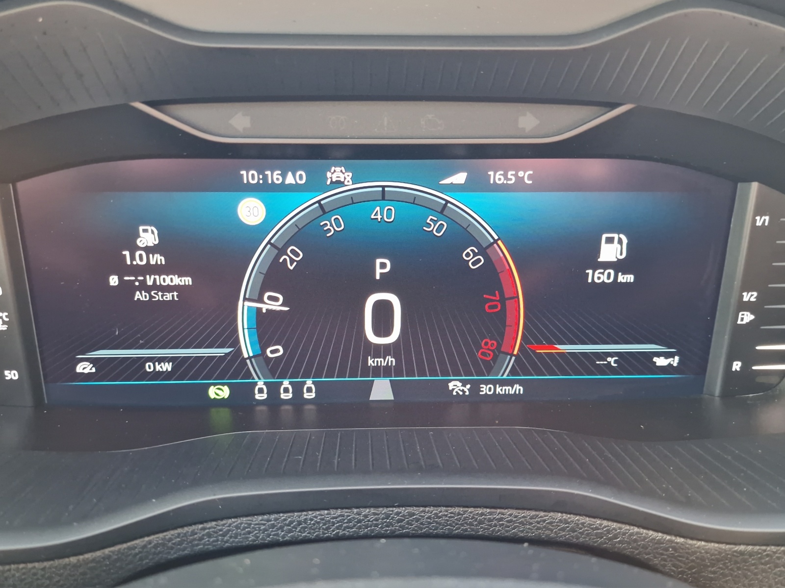 SKODA Karoq 1.5 TSI Style DSG-image-7