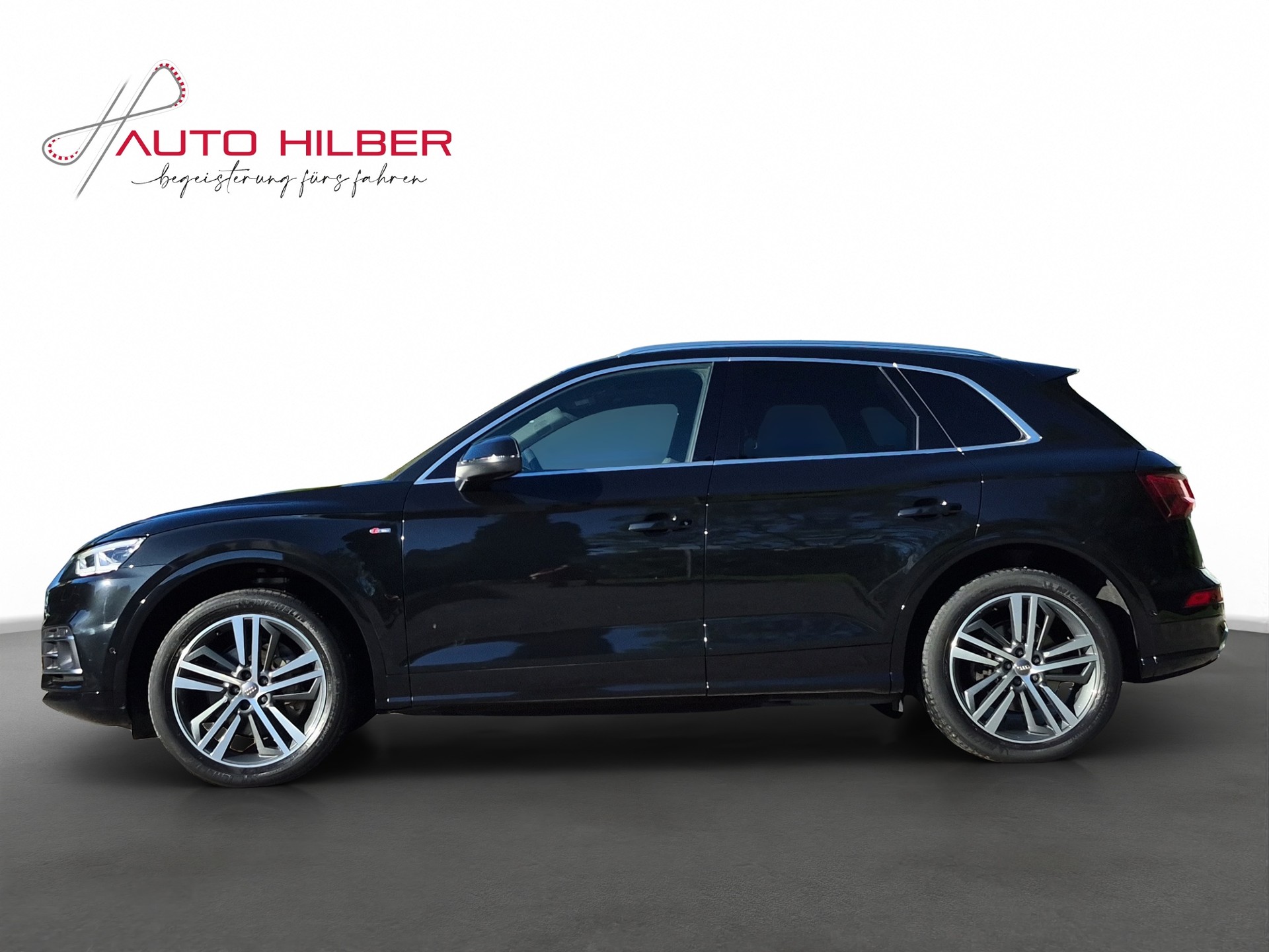 AUDI Q5 45 TFSI S-Line sport quattro S-tronic *Anhängerkupplung/B&O/360°*-image-2