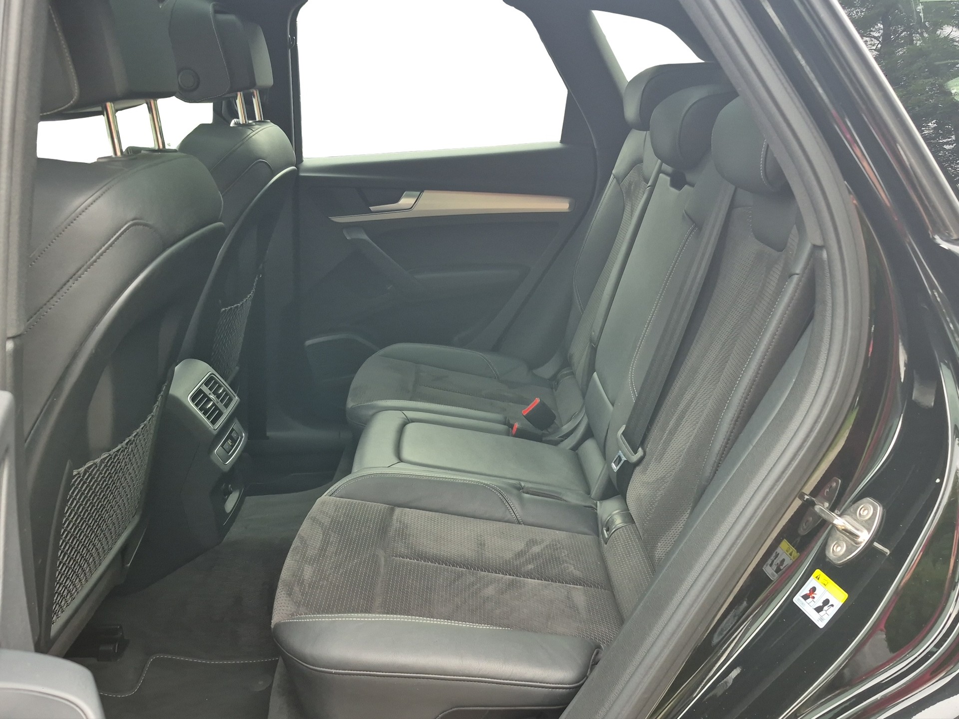 AUDI Q5 45 TFSI S-Line sport quattro S-tronic *Anhängerkupplung/B&O/360°*-image-13