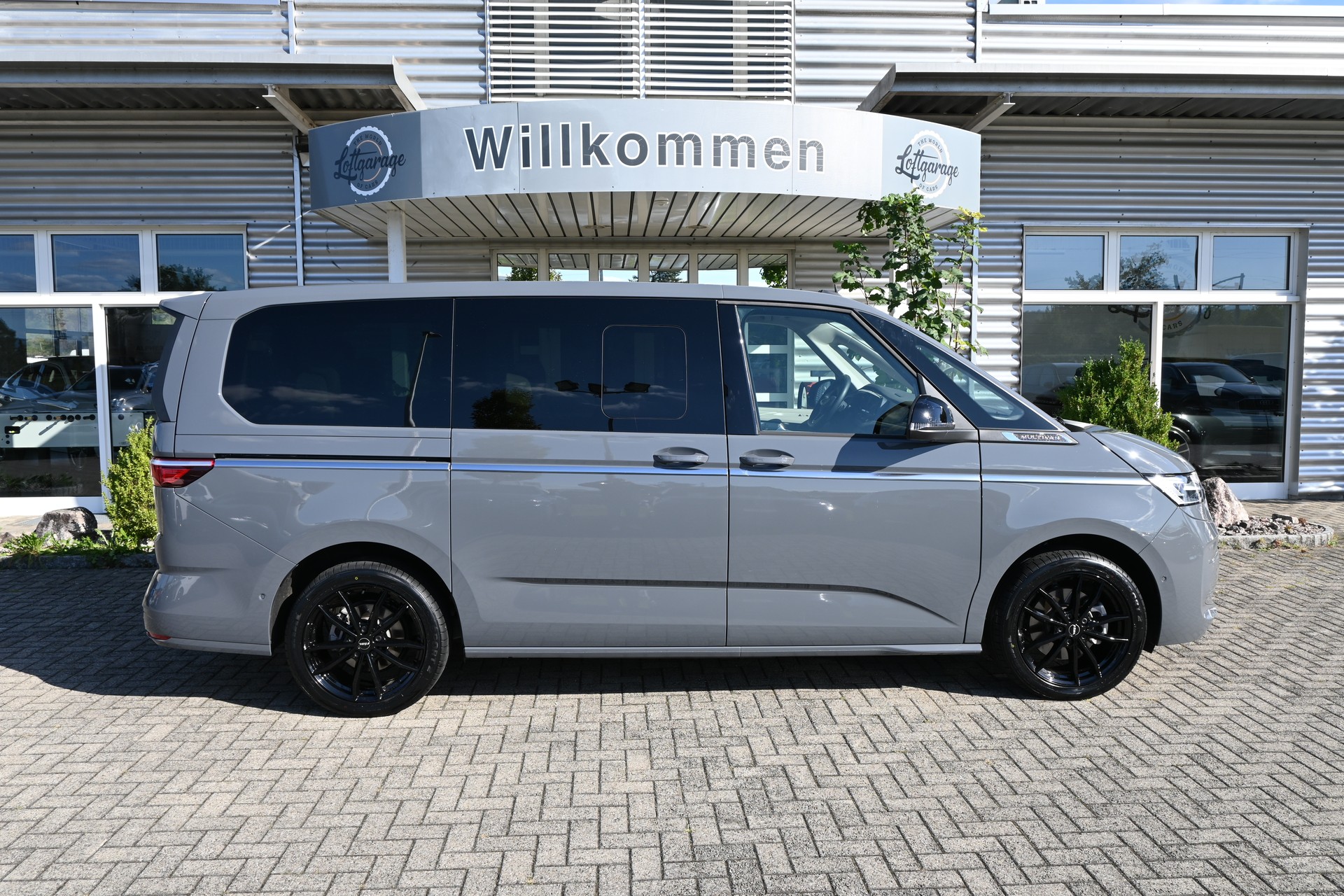 VW Multivan 2.0 TDI Style DSG Lang 7-Plätzer + AHK 2000KG + Standheizung-image-4