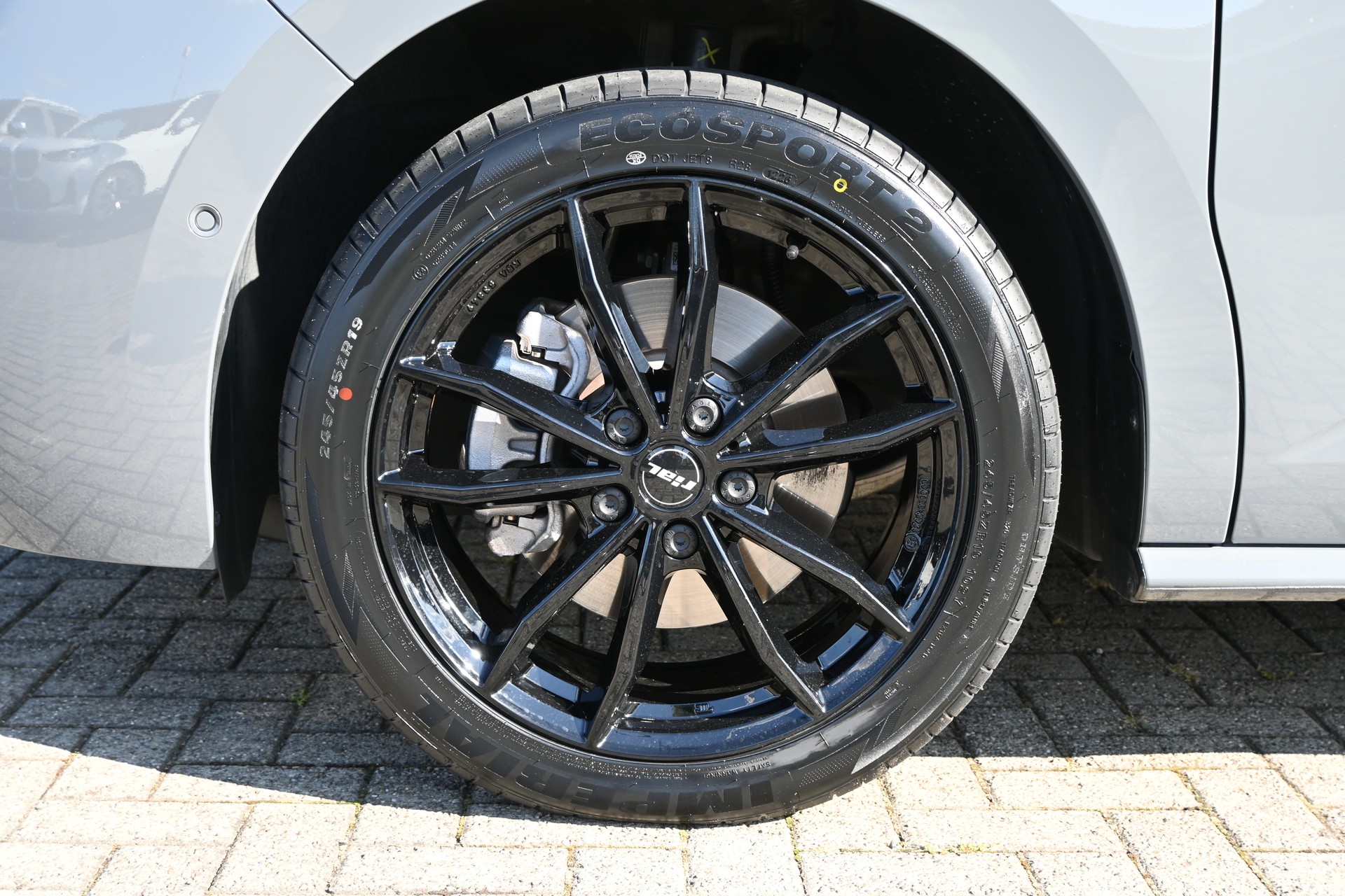 VW Multivan 2.0 TDI Style DSG Lang 7-Plätzer + AHK 2000KG + Standheizung-image-8