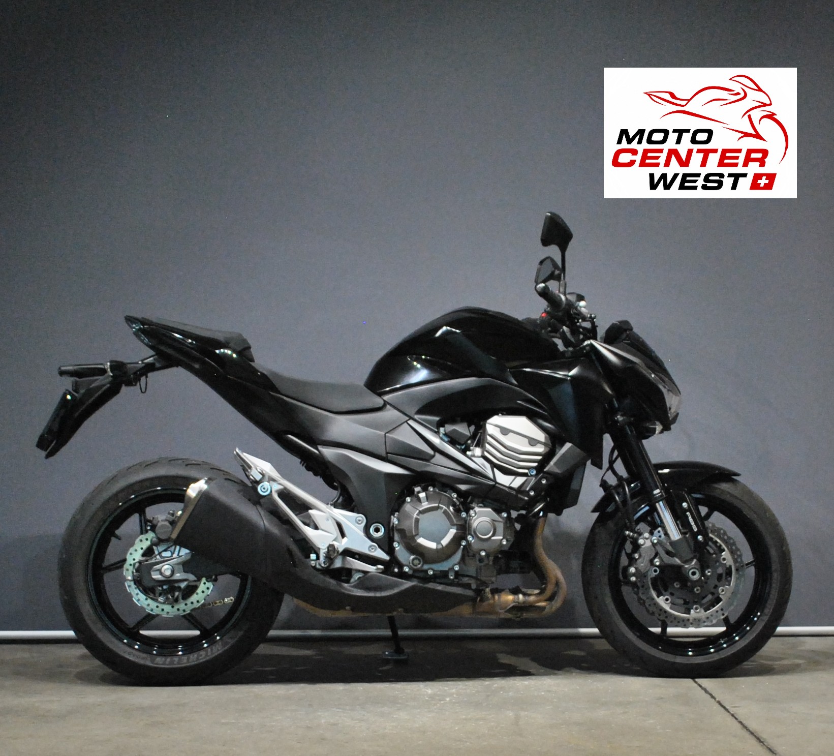 KAWASAKI Z 800 e version ABS-showroom-element-1